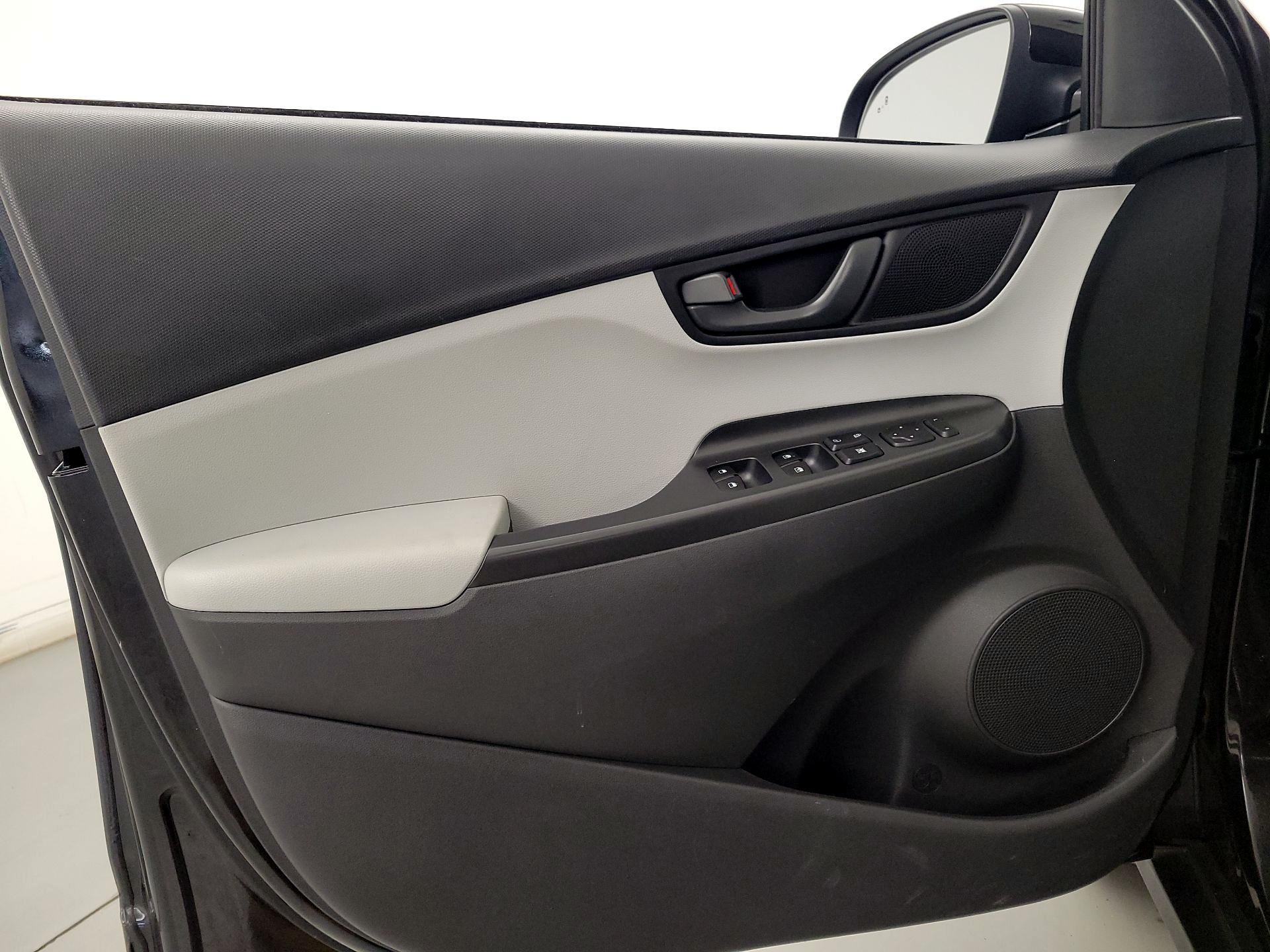 Thumbnail: 2023 Hyundai Kona - 12