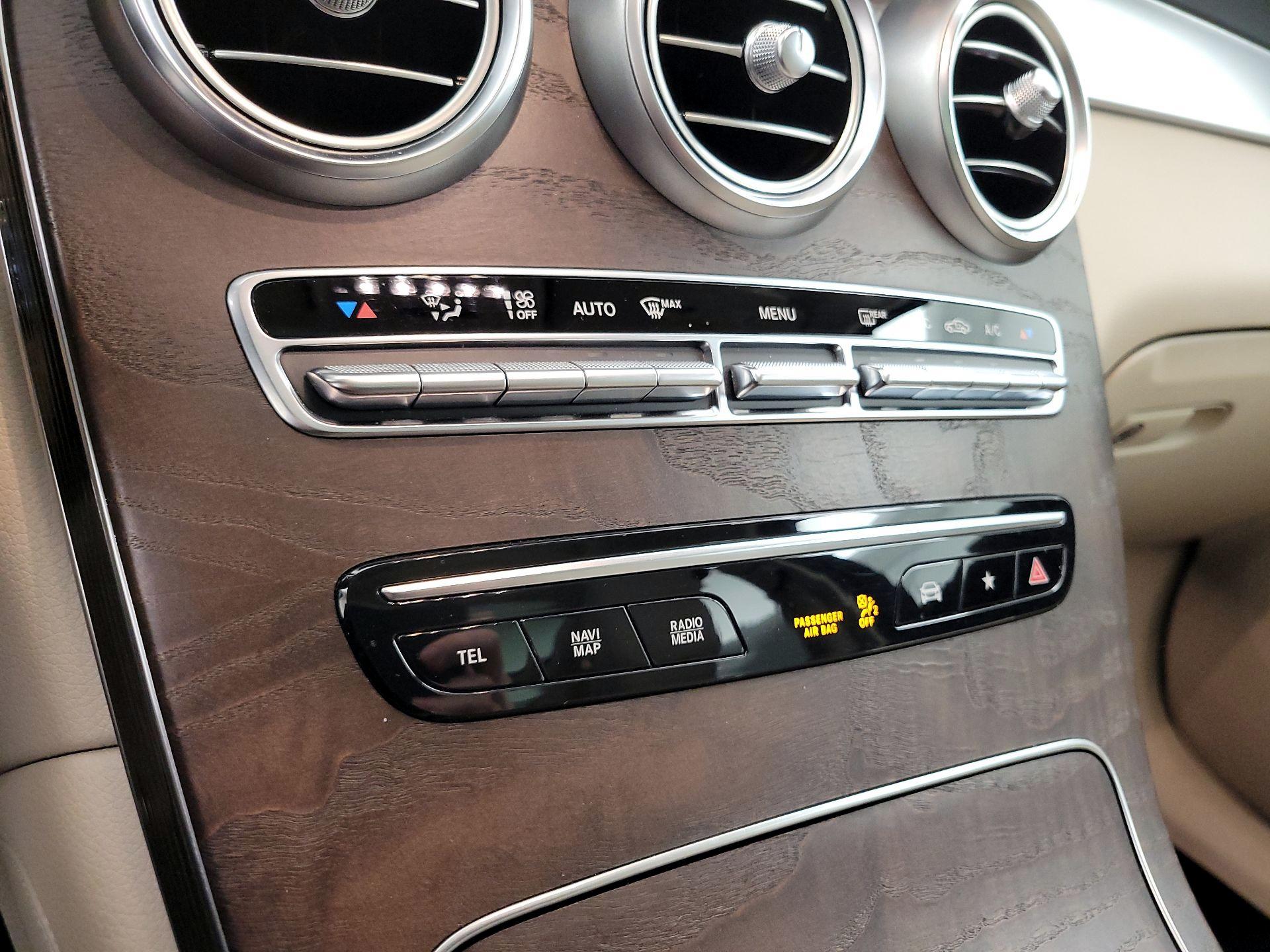 Thumbnail: 2021 Mercedes-Benz GLC - 16