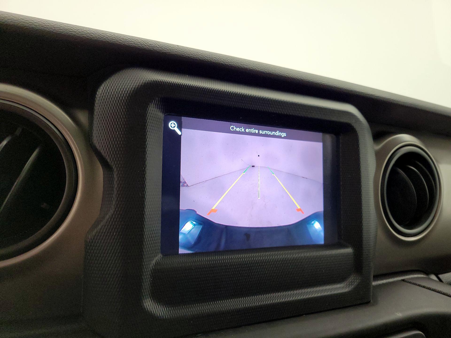 Thumbnail: 2021 Jeep Gladiator - 14