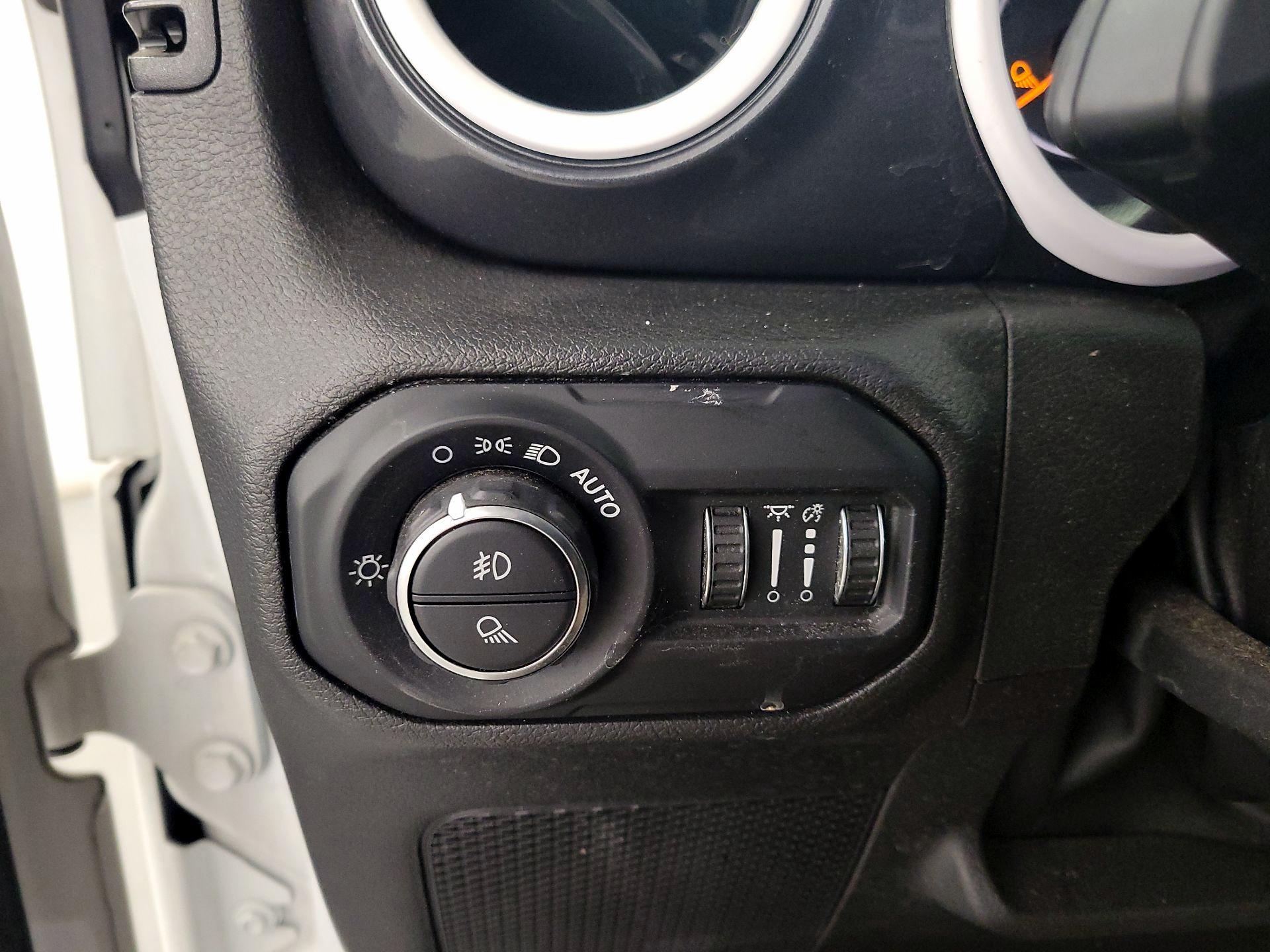 Thumbnail: 2022 Jeep Gladiator - 13