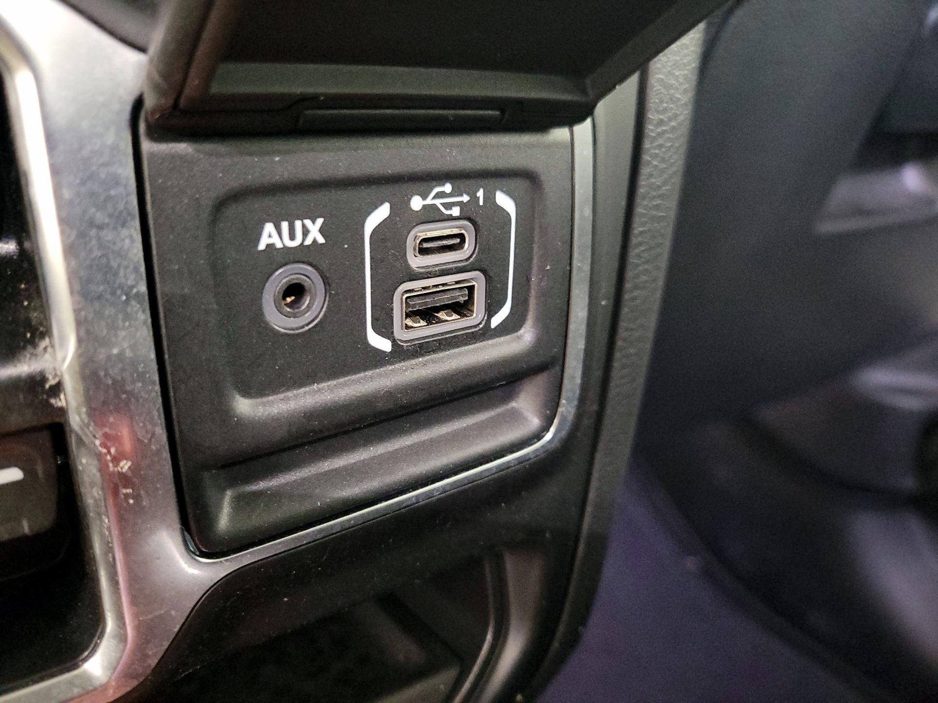 Thumbnail: 2022 Jeep Gladiator - 19