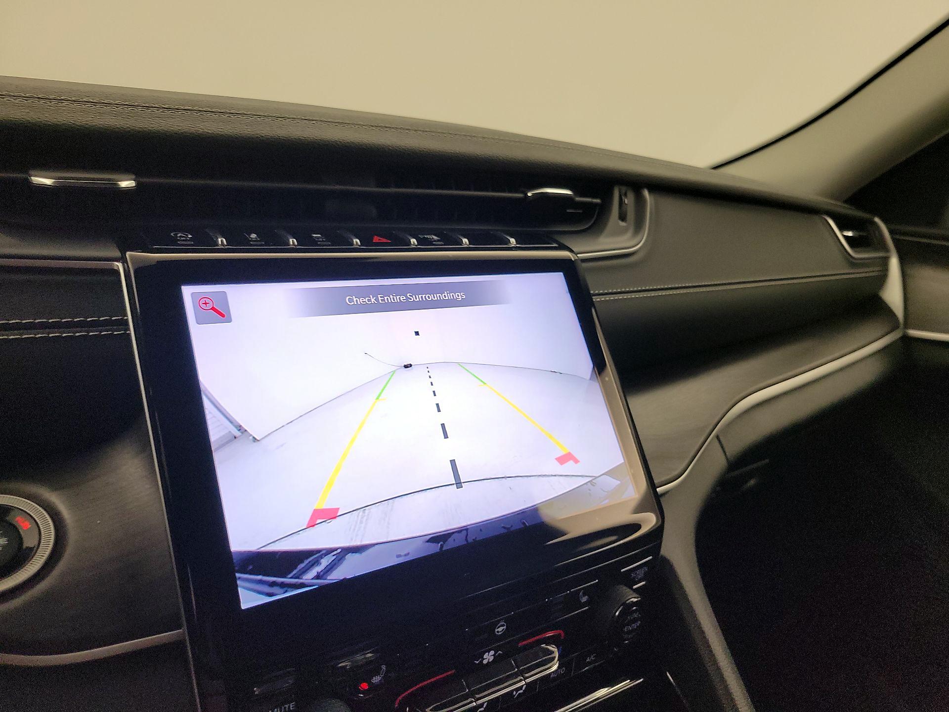 Thumbnail: 2023 Jeep Grand Cherokee - 15