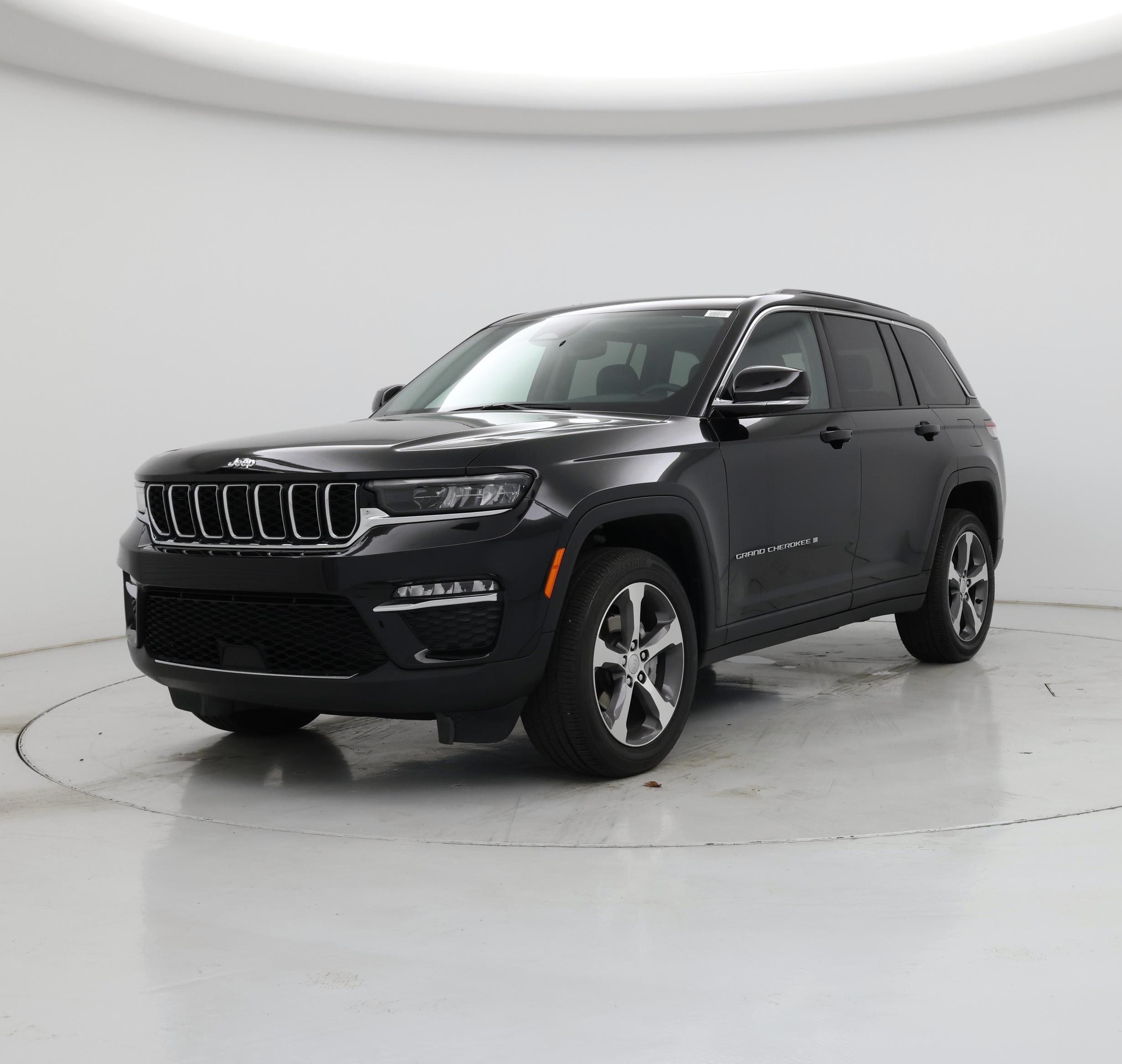 Thumbnail: 2023 Jeep Grand Cherokee - 4