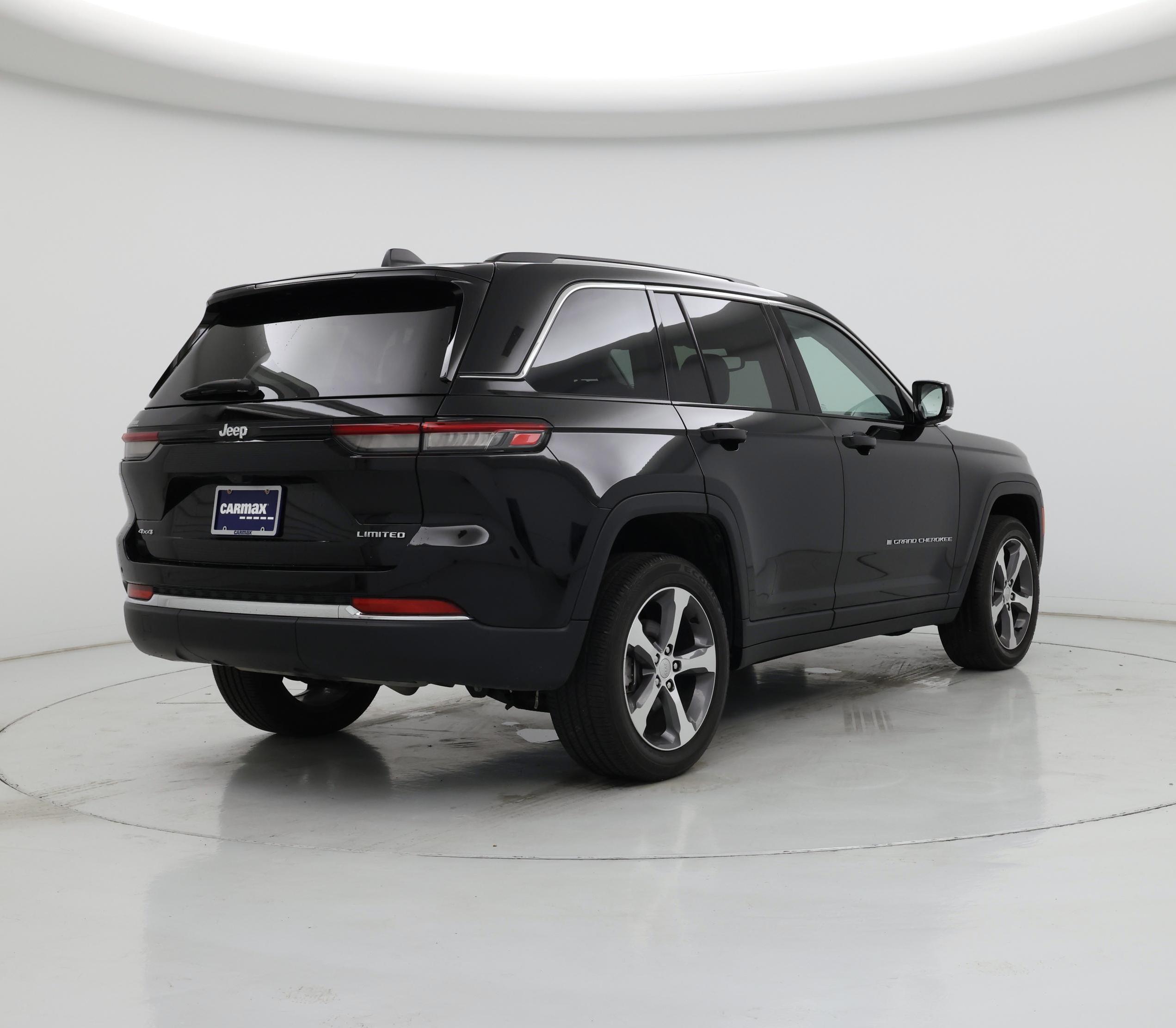 Thumbnail: 2023 Jeep Grand Cherokee - 8