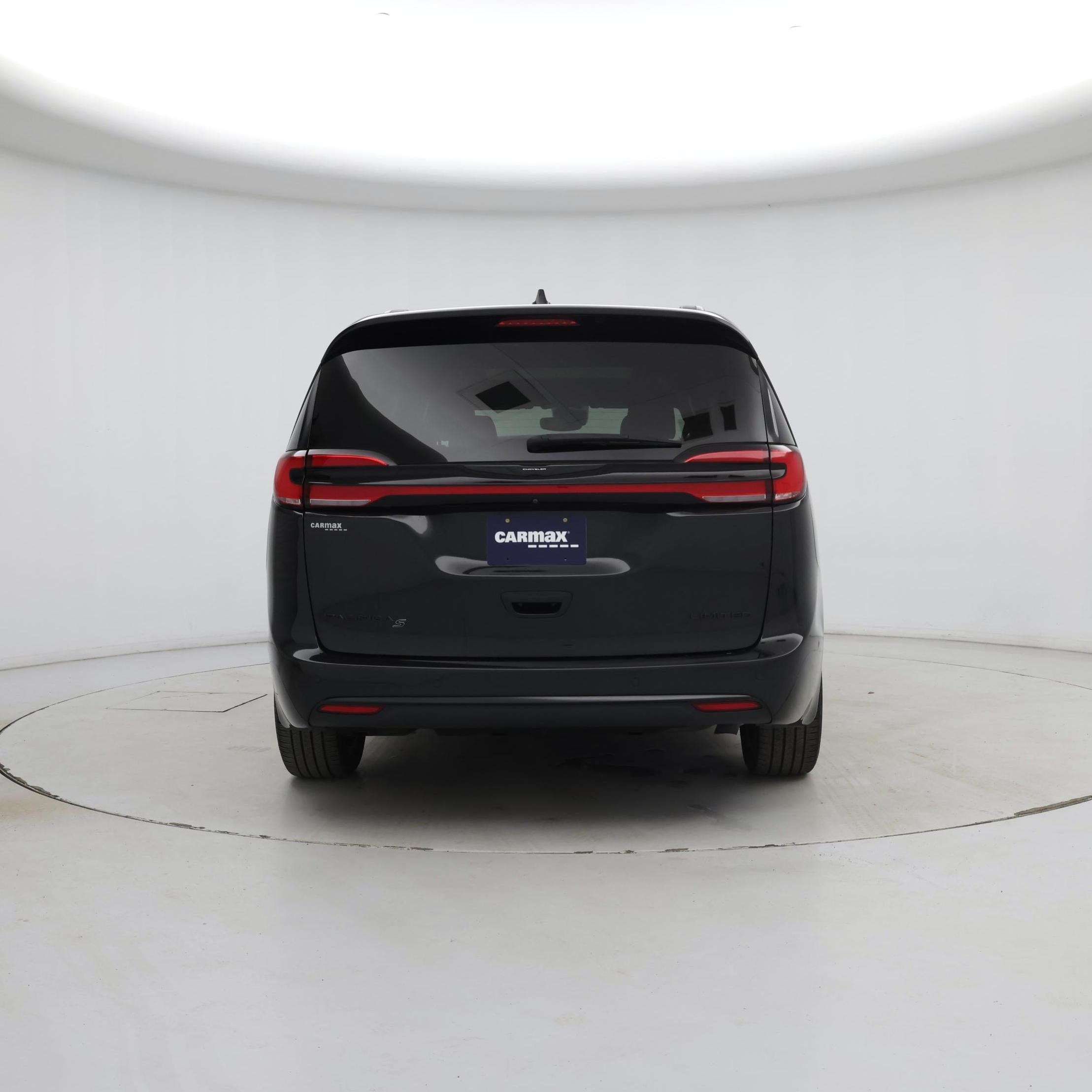 Thumbnail: 2022 Chrysler Pacifica - 6