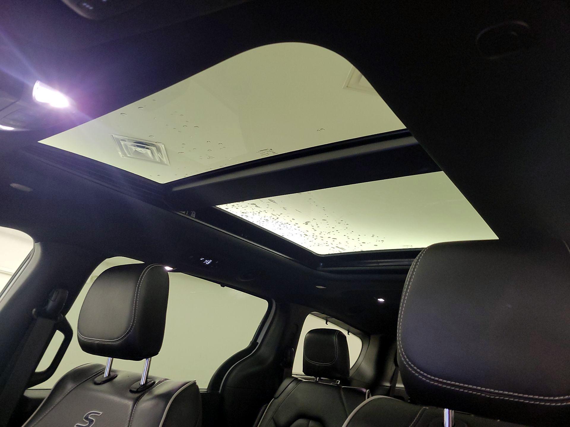 Thumbnail: 2023 Chrysler Pacifica - 20