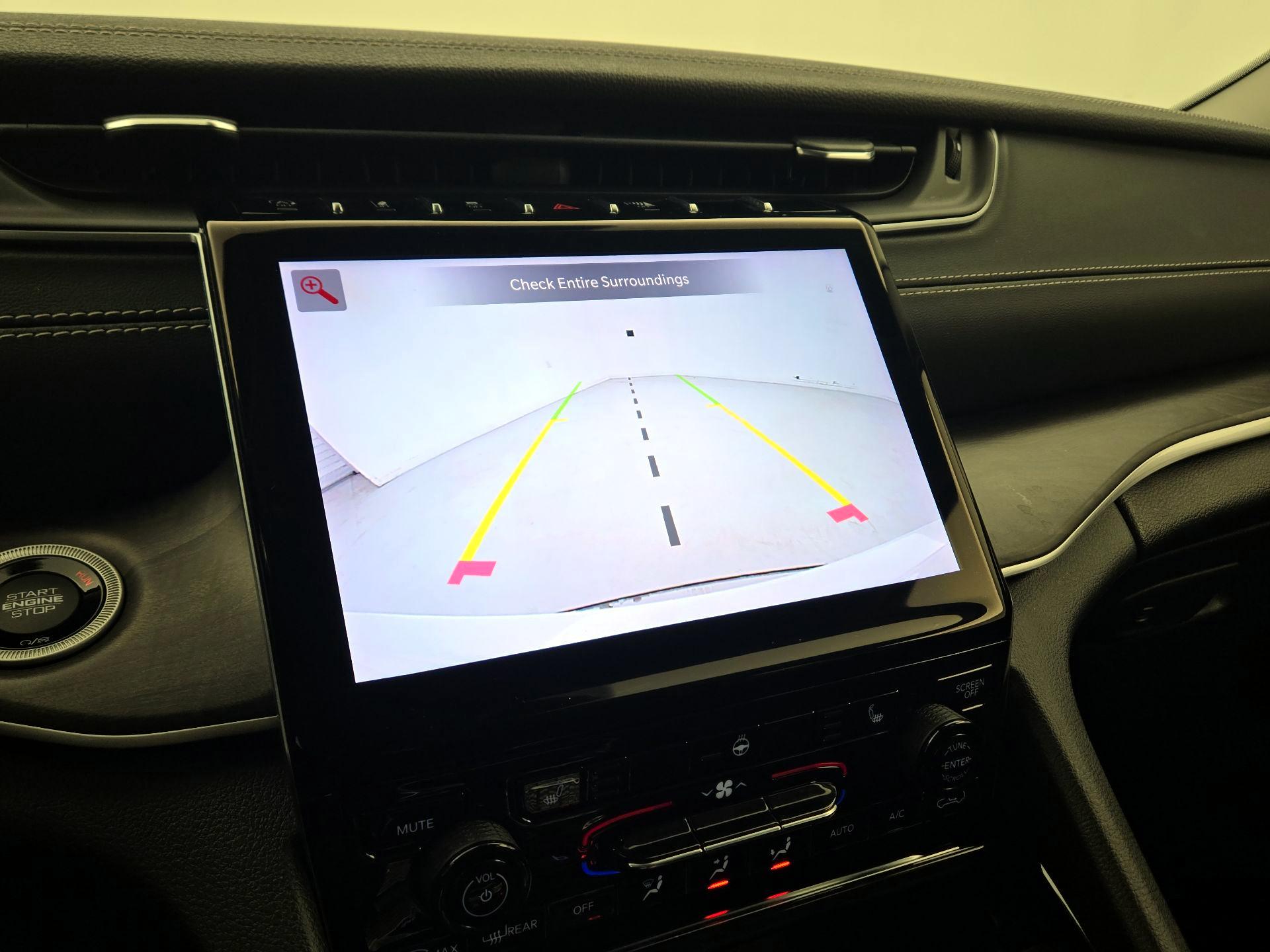 Thumbnail: 2023 Jeep Grand Cherokee - 15