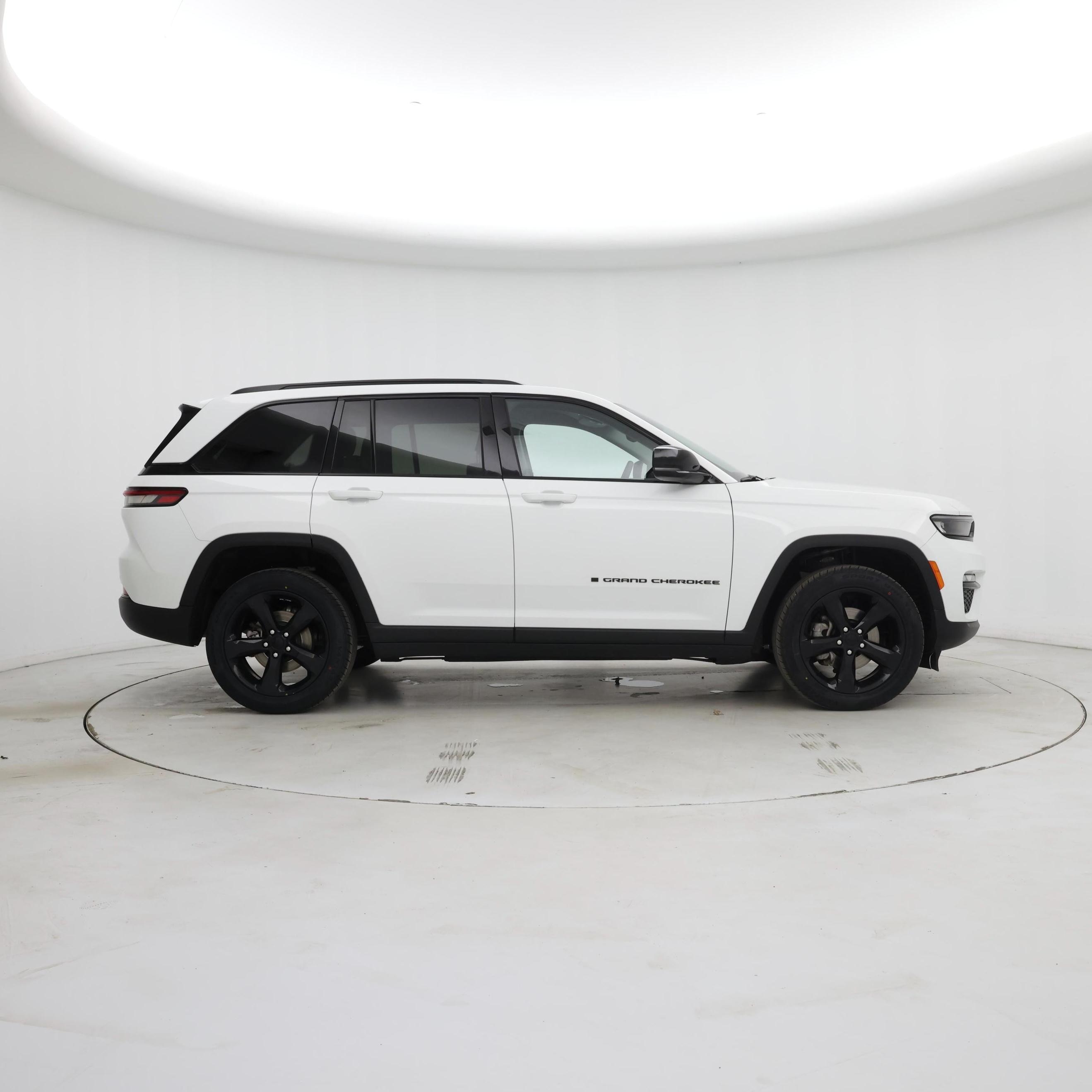 Thumbnail: 2023 Jeep Grand Cherokee - 7