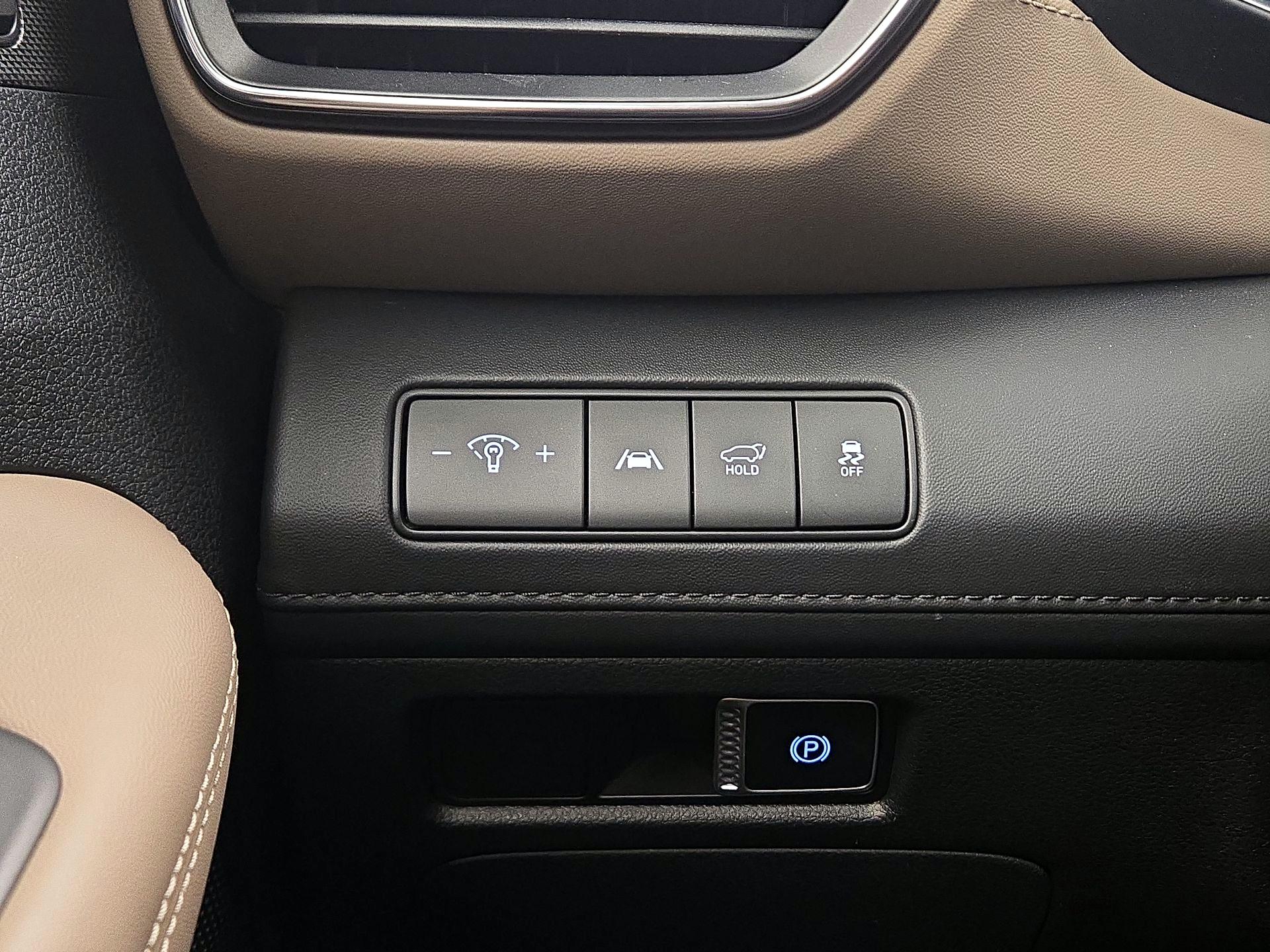 Thumbnail: 2023 Hyundai Santa Fe - 13