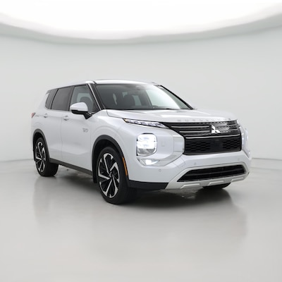2023 Mitsubishi Outlander Plug in Hybrid SE