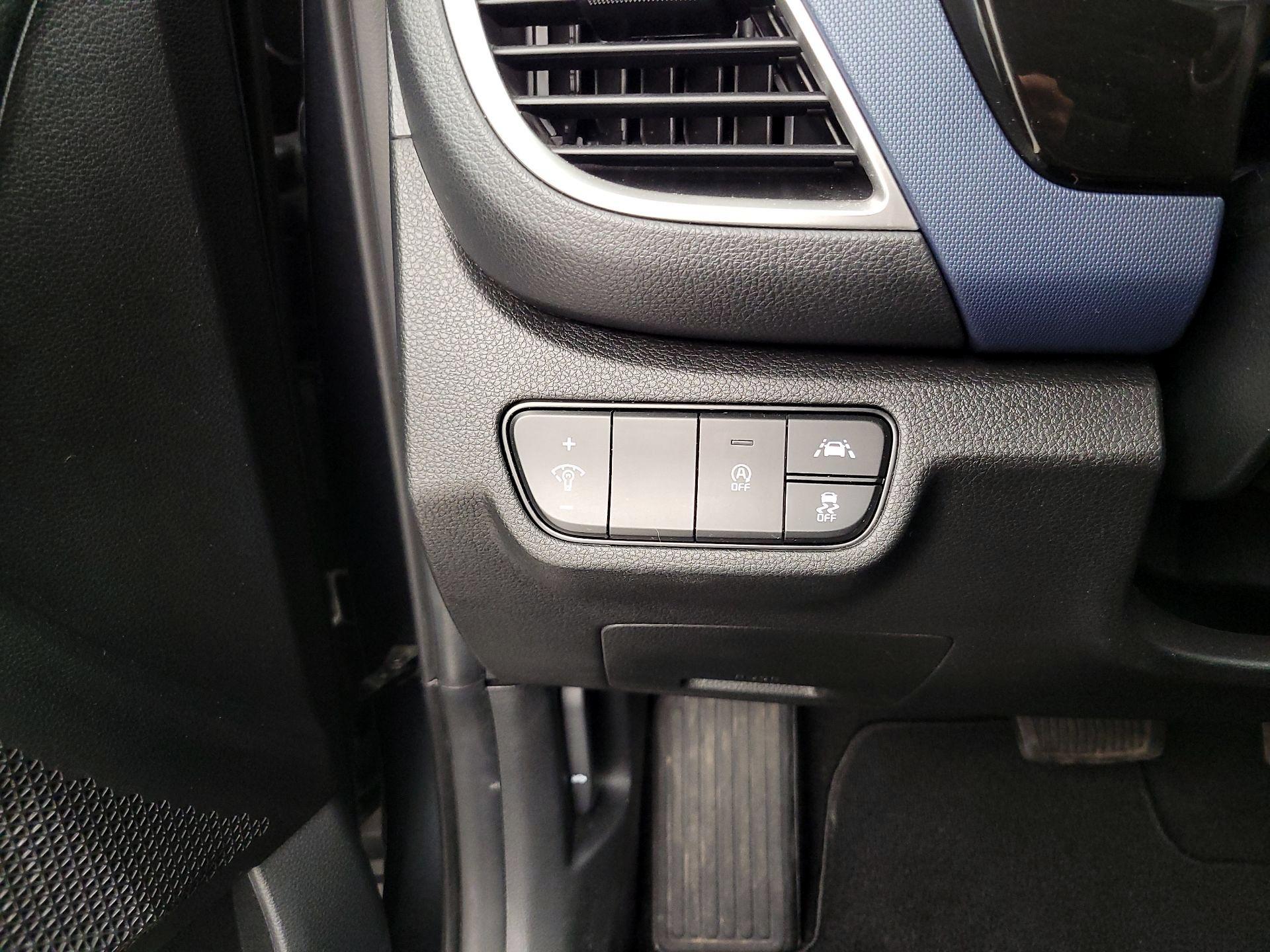 Thumbnail: 2023 Kia Seltos - 13