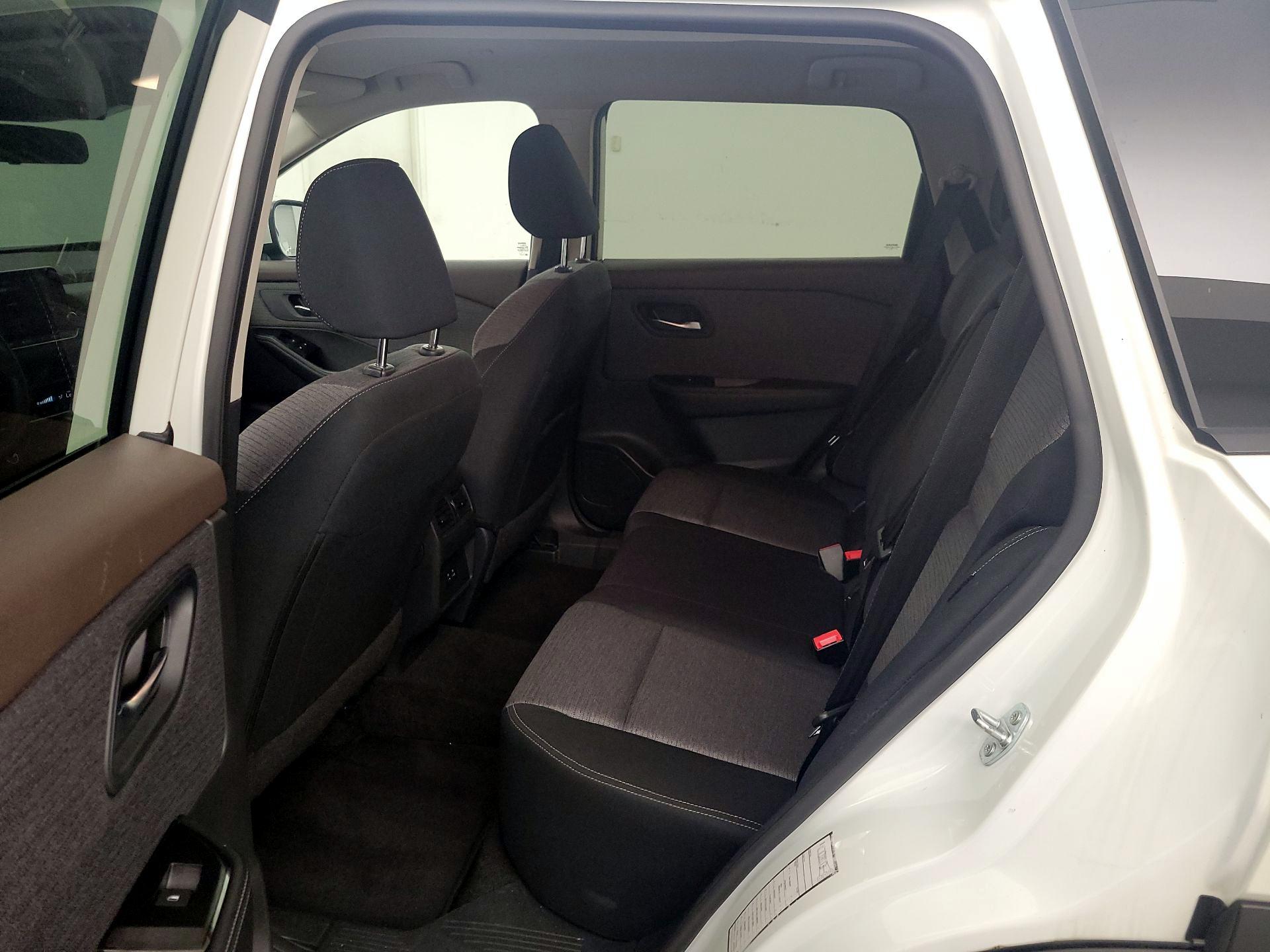 Thumbnail: 2023 Nissan Rogue - 19