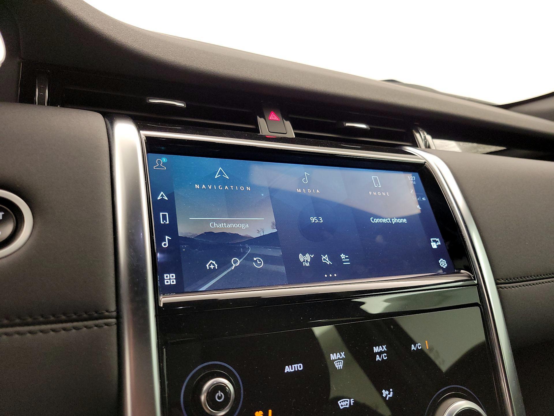 Thumbnail: 2021 Land Rover Discovery Sport - 16