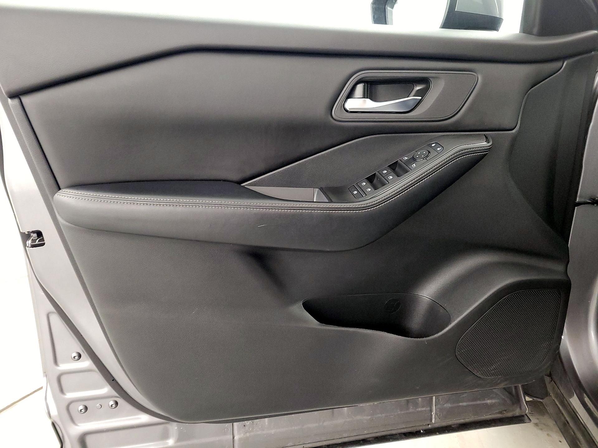 Thumbnail: 2024 Nissan Rogue - 12