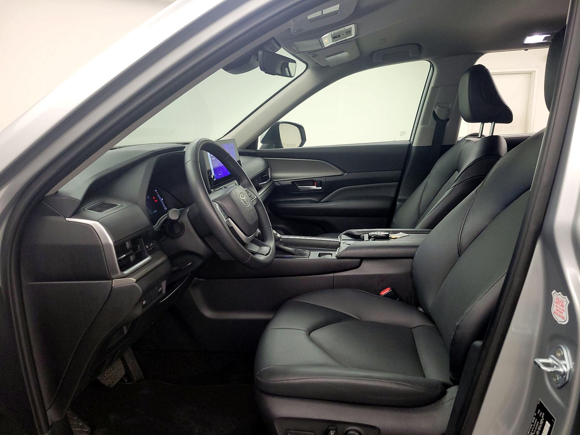 Thumbnail: 2025 Toyota Grand Highlander - 11