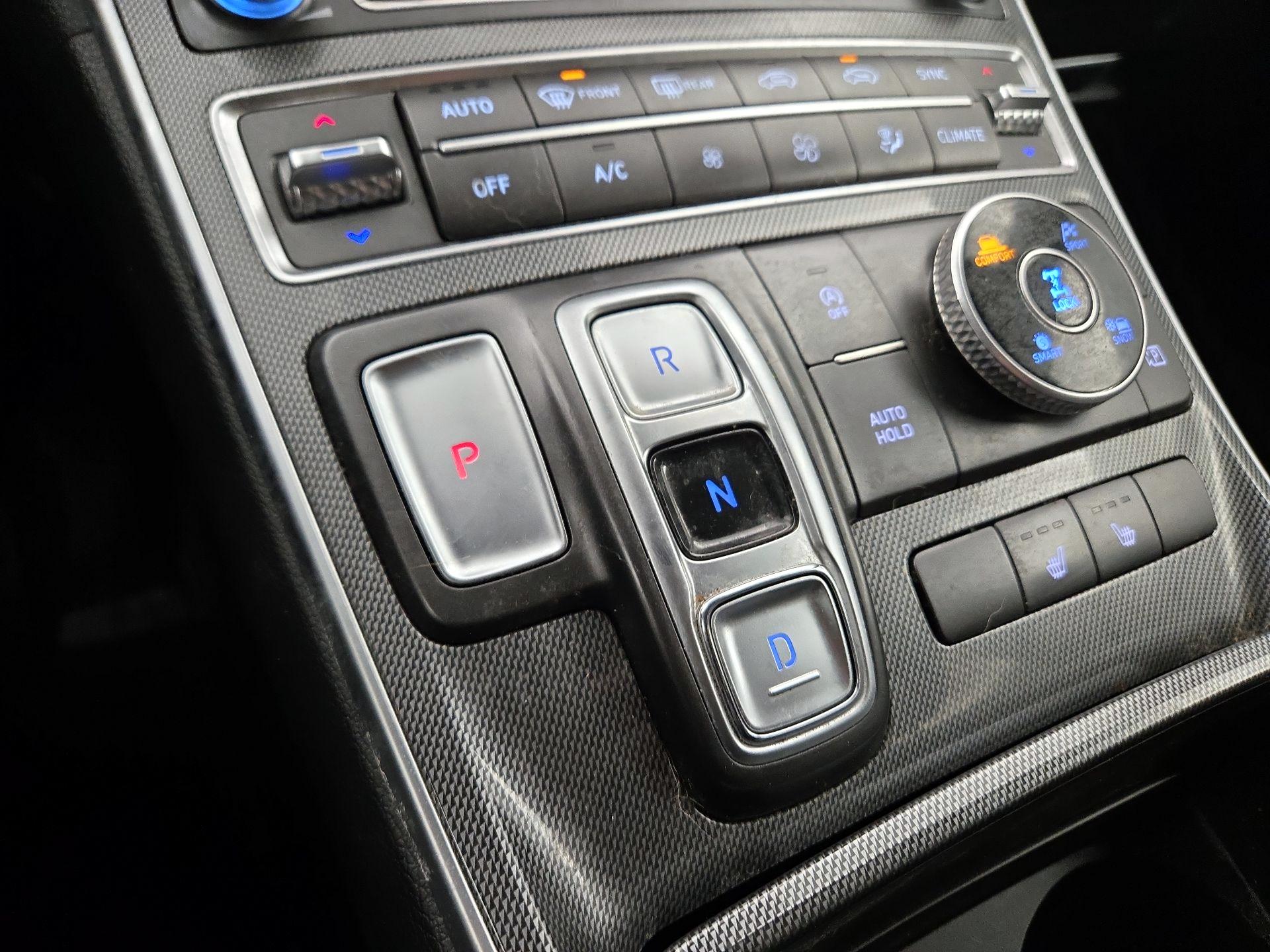 Thumbnail: 2023 Hyundai Santa Fe - 18