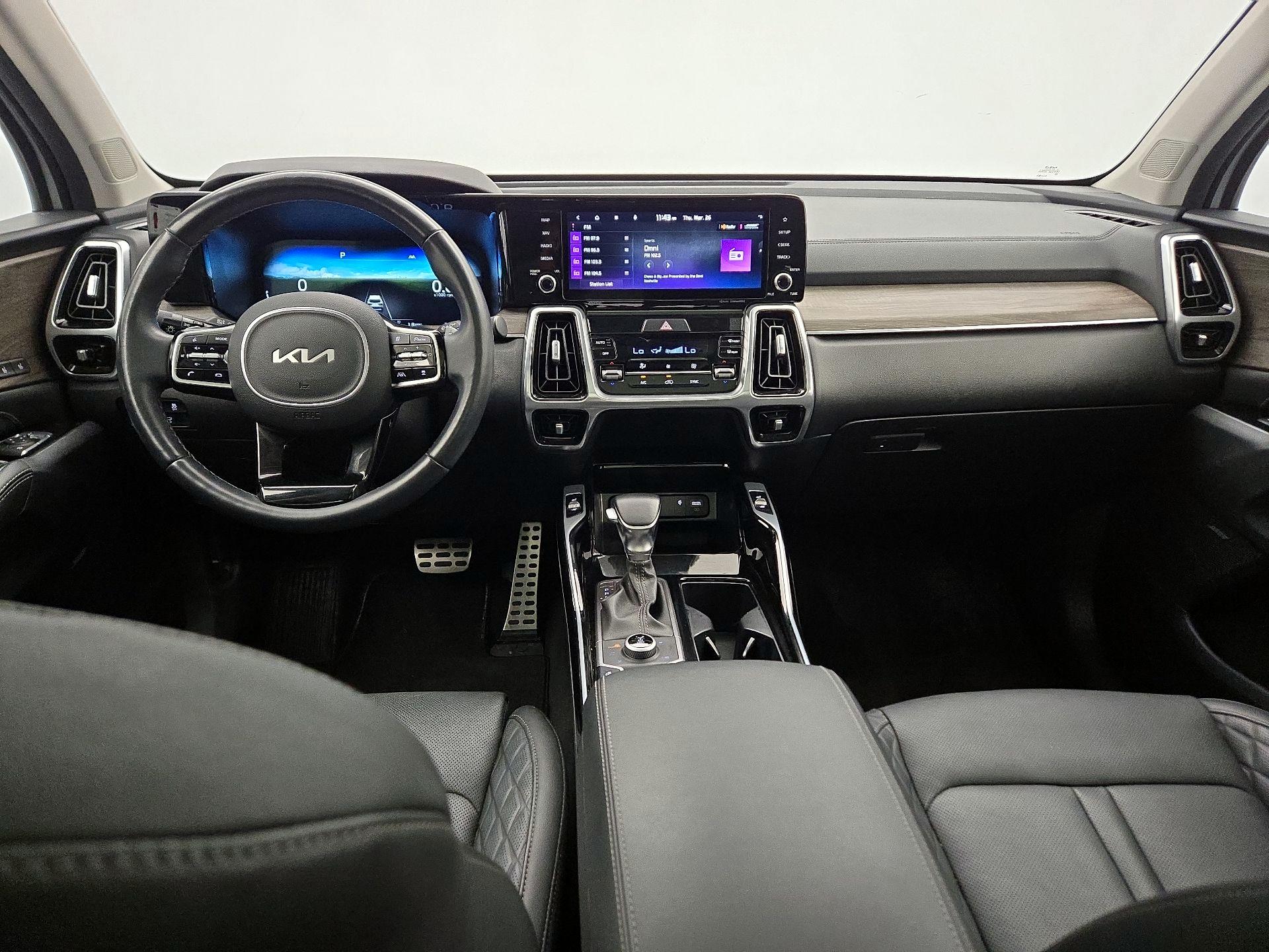 Thumbnail: 2023 Kia Sorento - 9