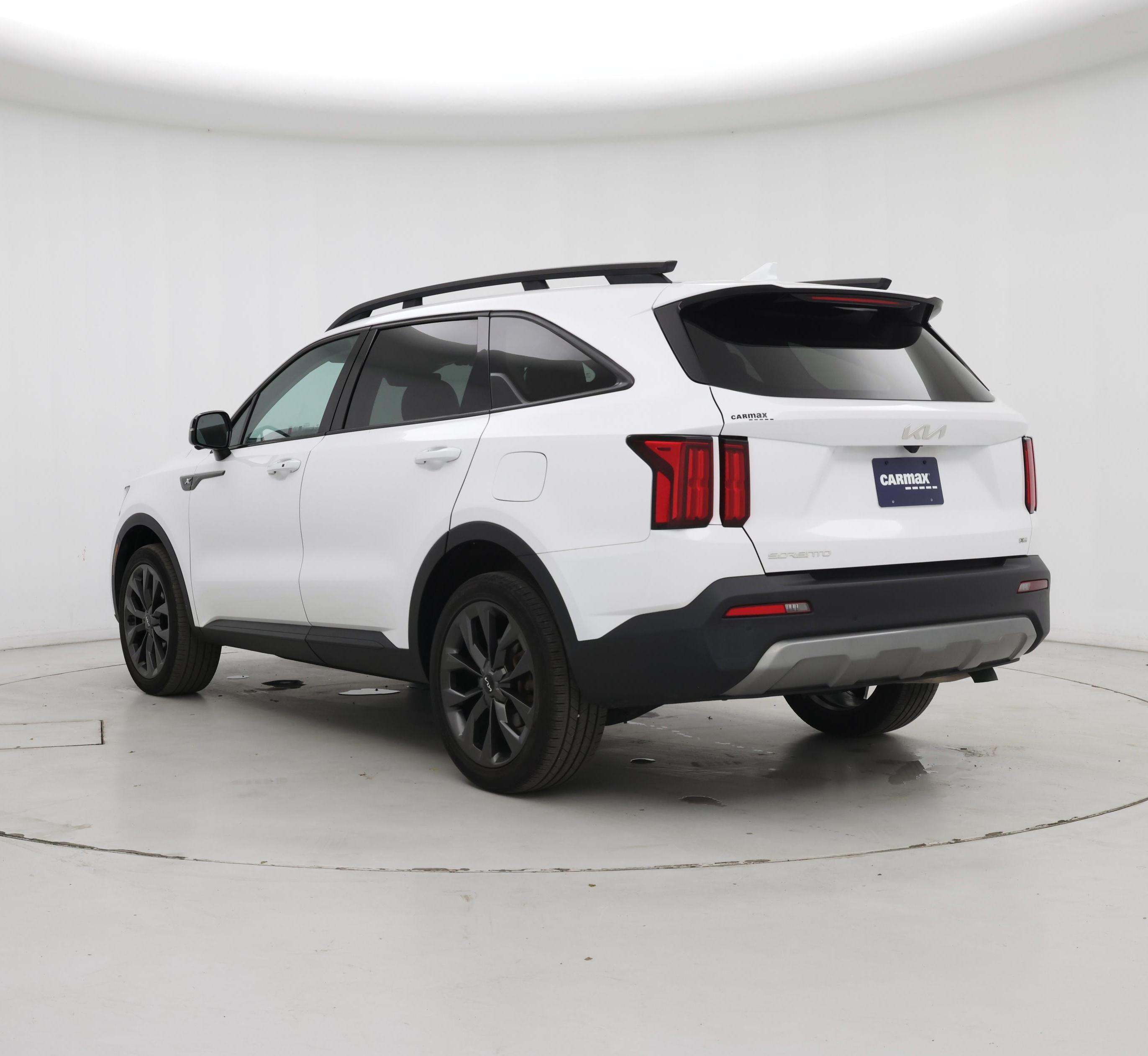 Thumbnail: 2023 Kia Sorento - 2