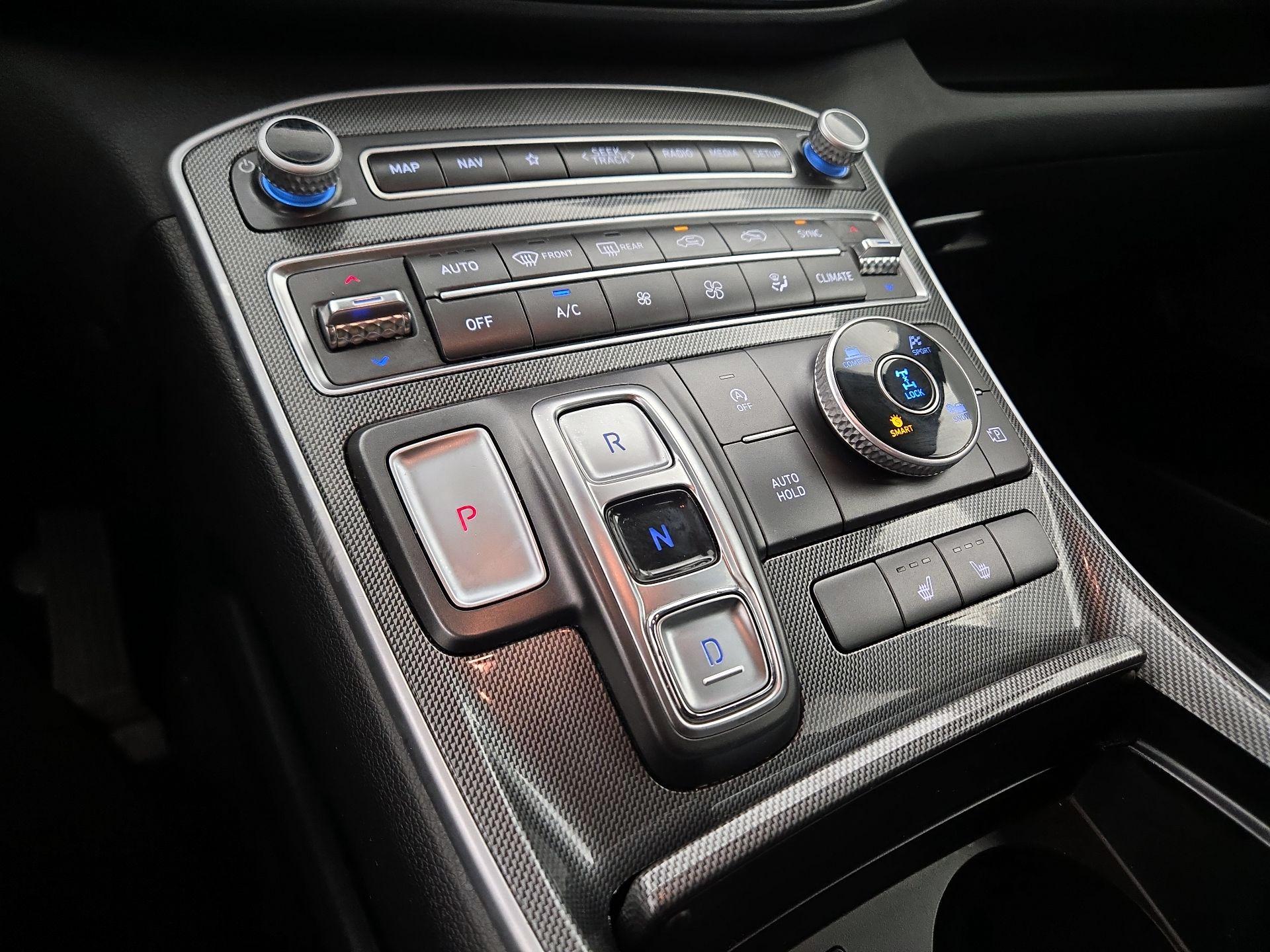 Thumbnail: 2023 Hyundai Santa Fe - 17