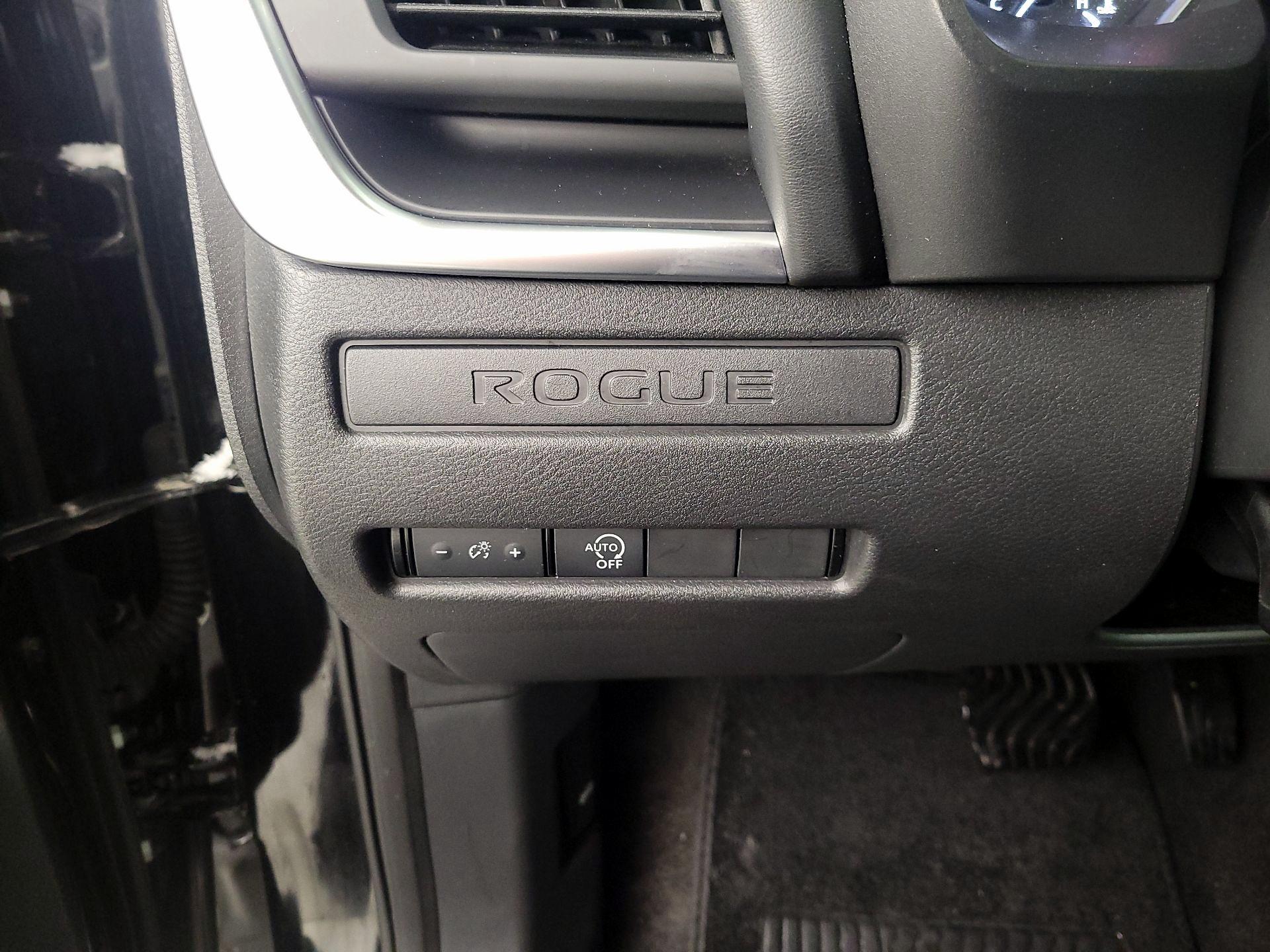 Thumbnail: 2023 Nissan Rogue - 13