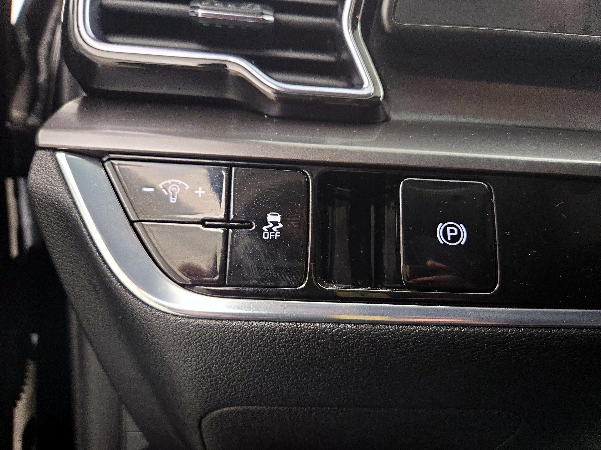 Thumbnail: 2023 Kia Sportage - 13