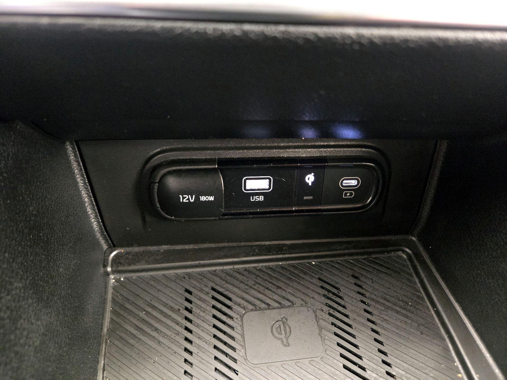 Thumbnail: 2023 Kia Sportage - 19