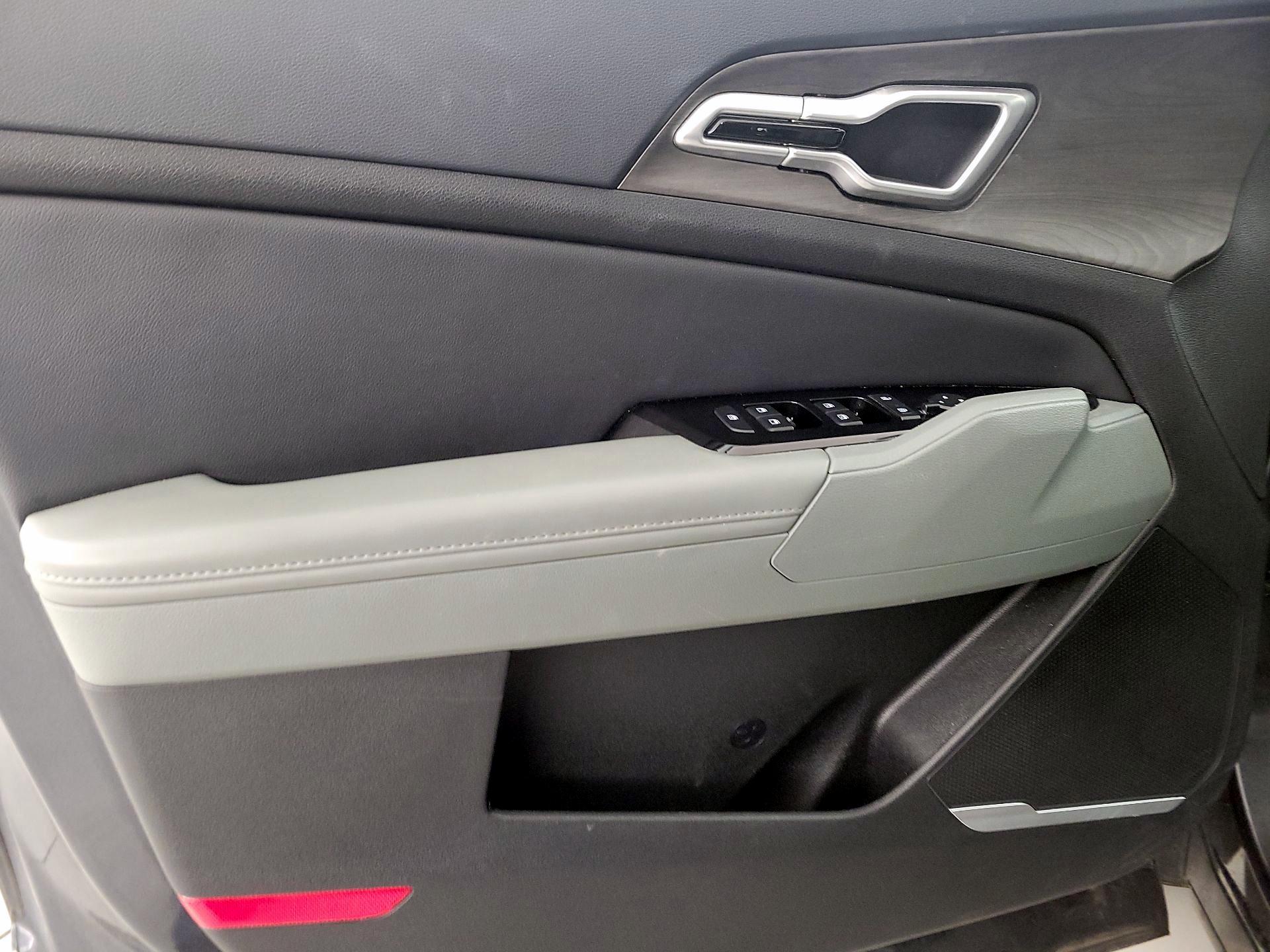 Thumbnail: 2023 Kia Sportage - 12