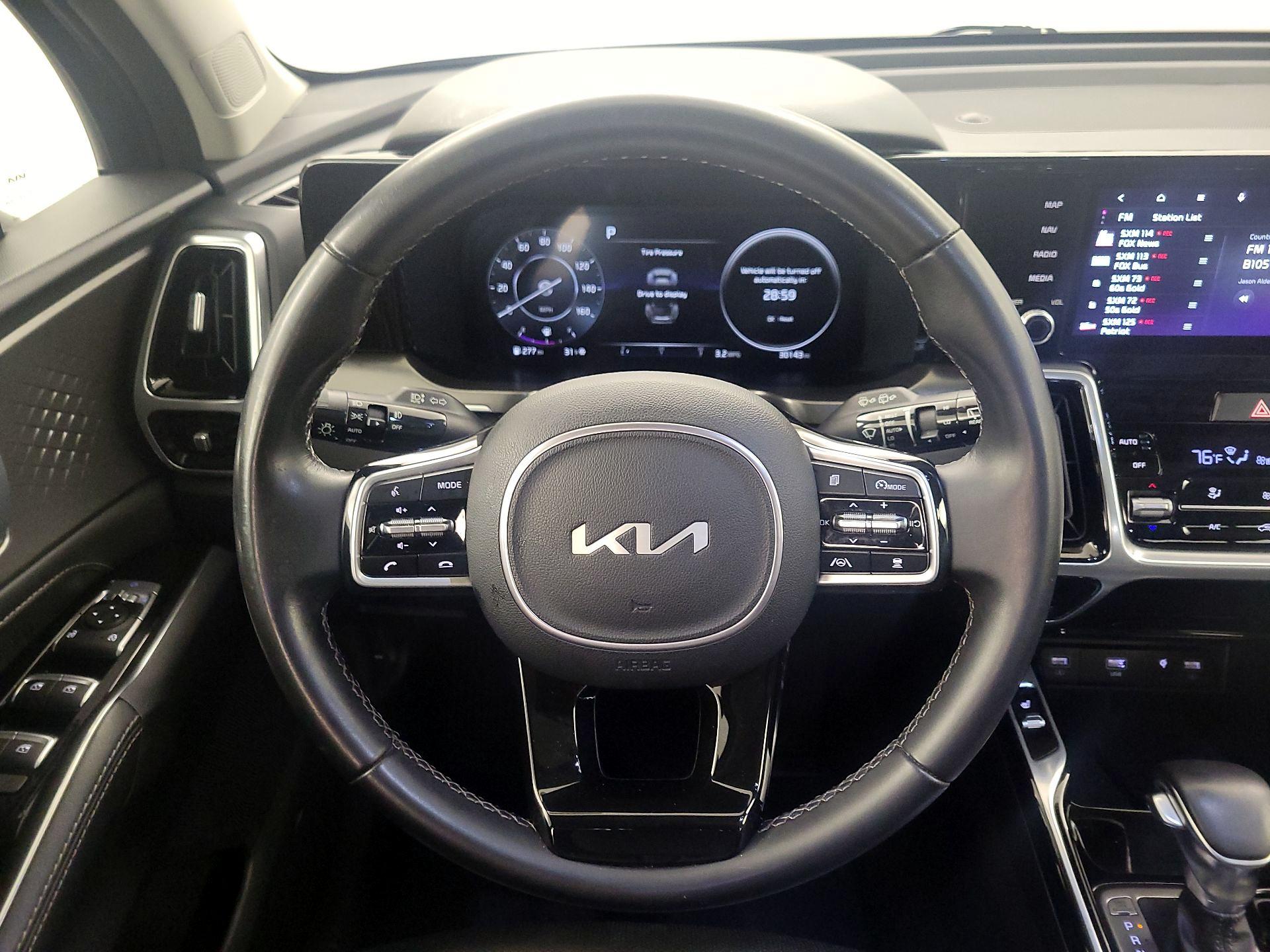 Thumbnail: 2023 Kia Sorento - 10