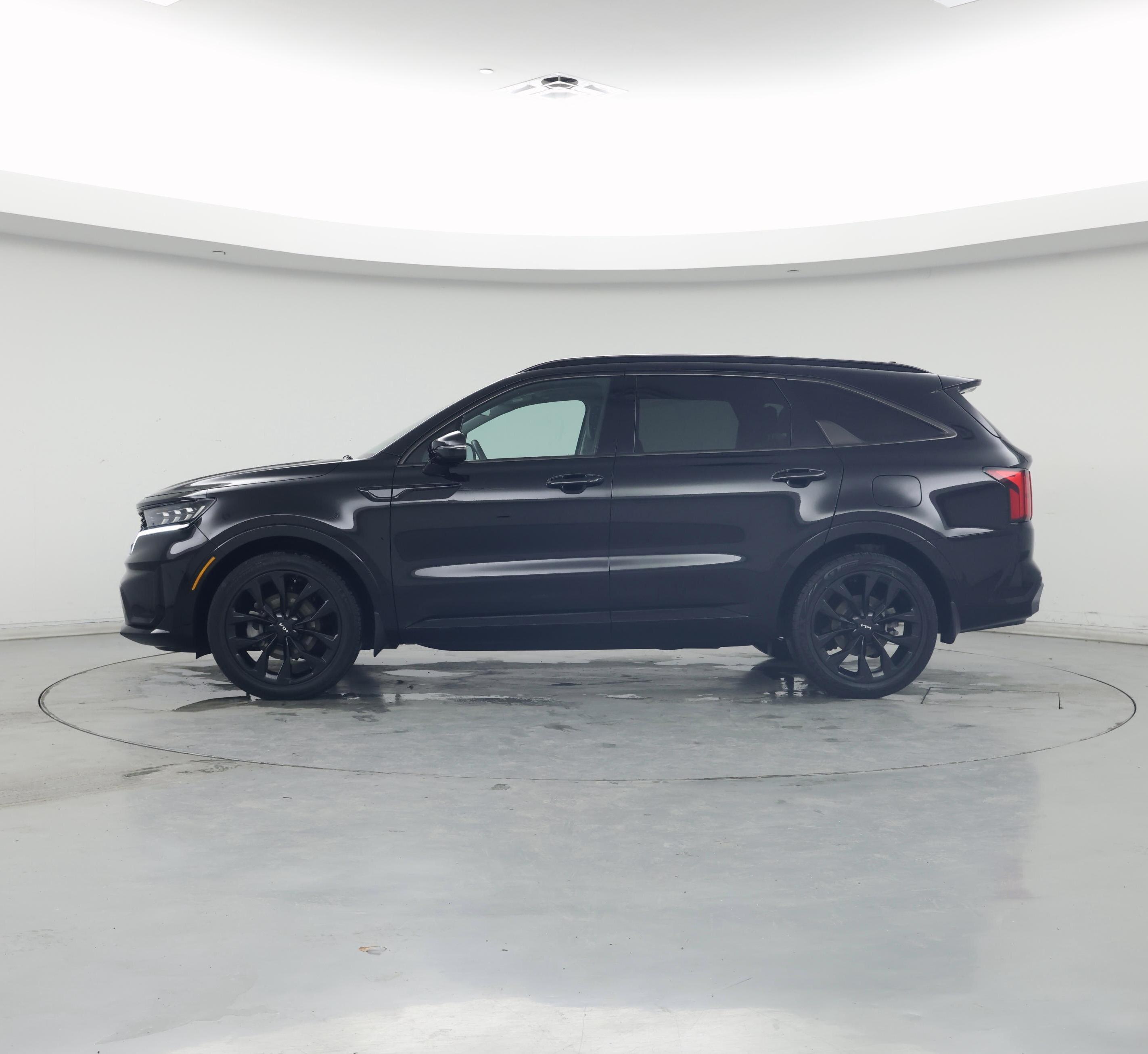 Thumbnail: 2023 Kia Sorento - 3