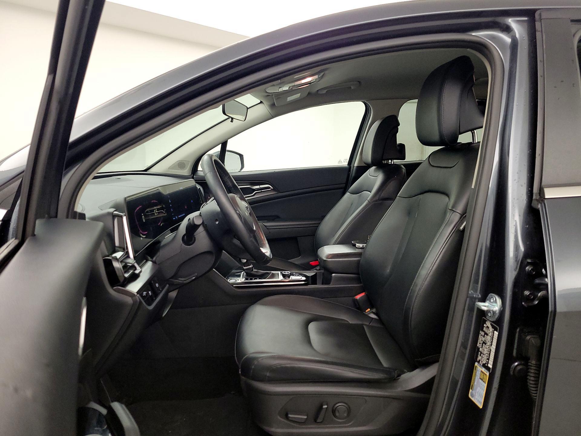 Thumbnail: 2023 Kia Sportage - 11