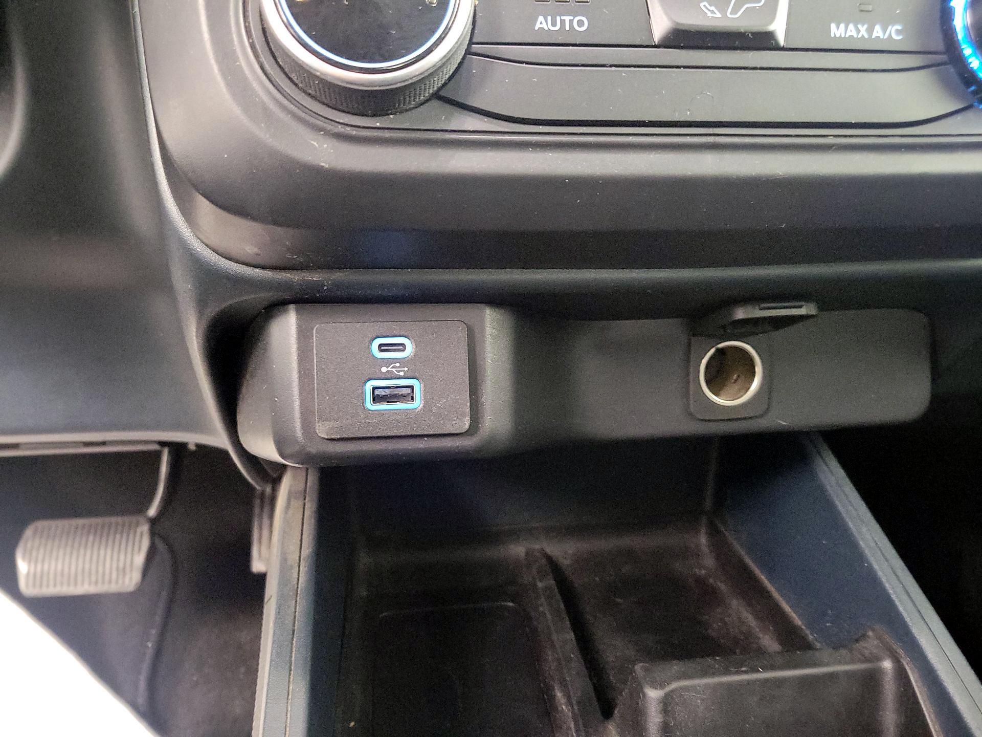 Thumbnail: 2022 Ford Maverick - 18