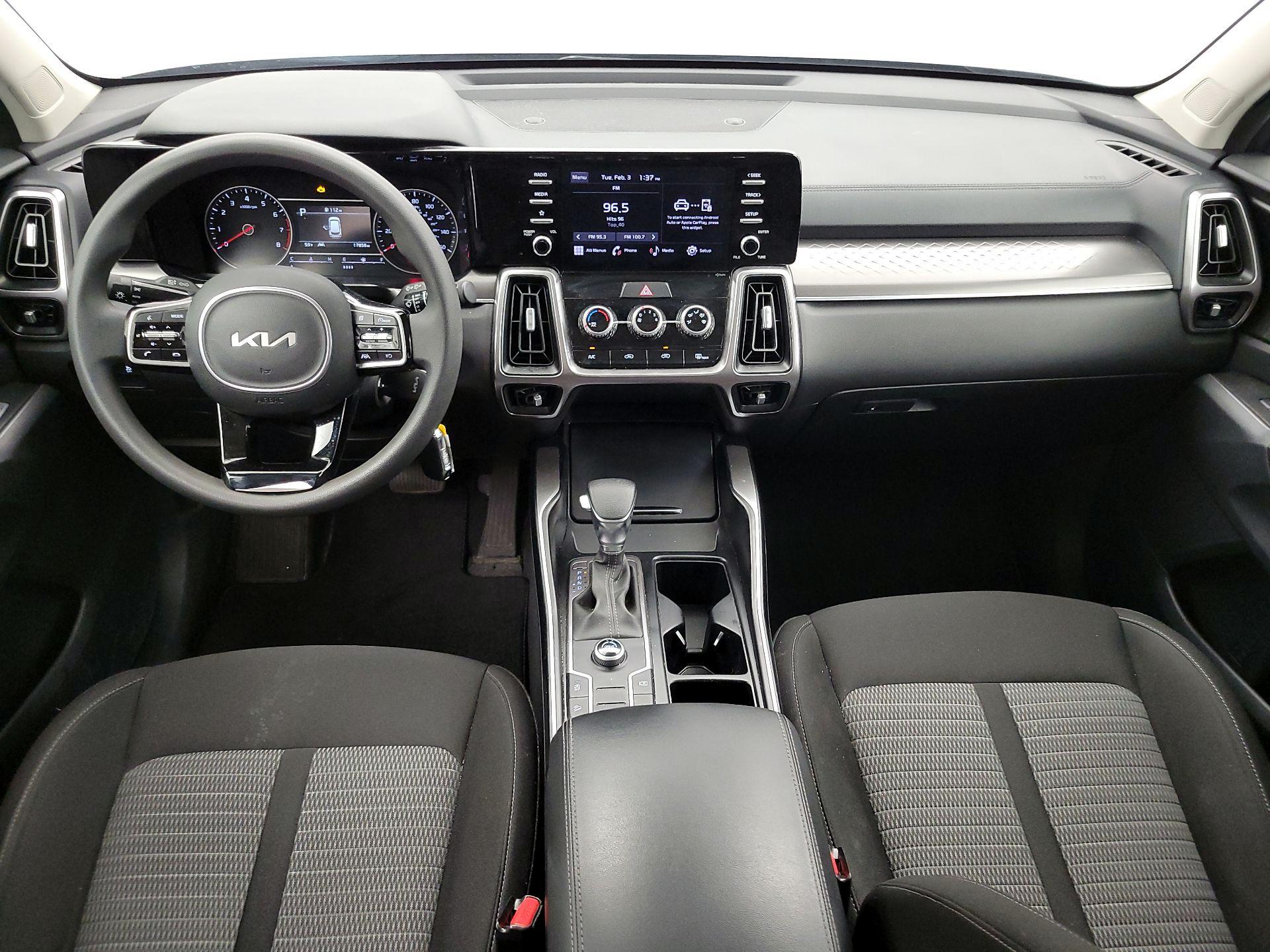 Thumbnail: 2023 Kia Sorento - 9