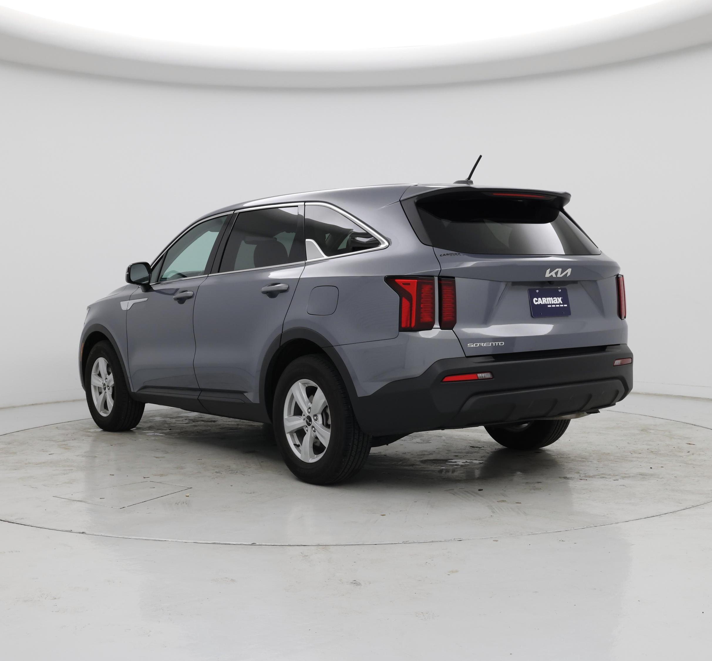 Thumbnail: 2023 Kia Sorento - 2