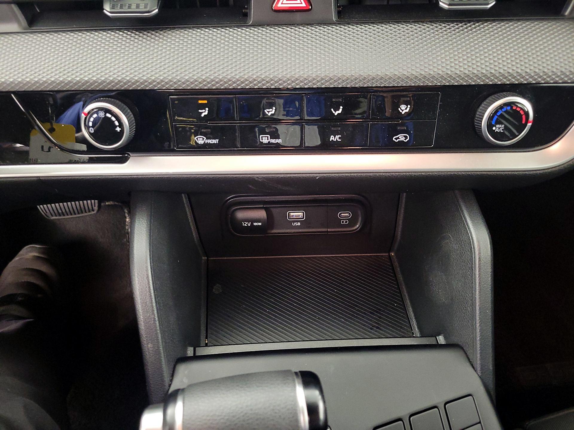 Thumbnail: 2024 Kia Sportage - 16