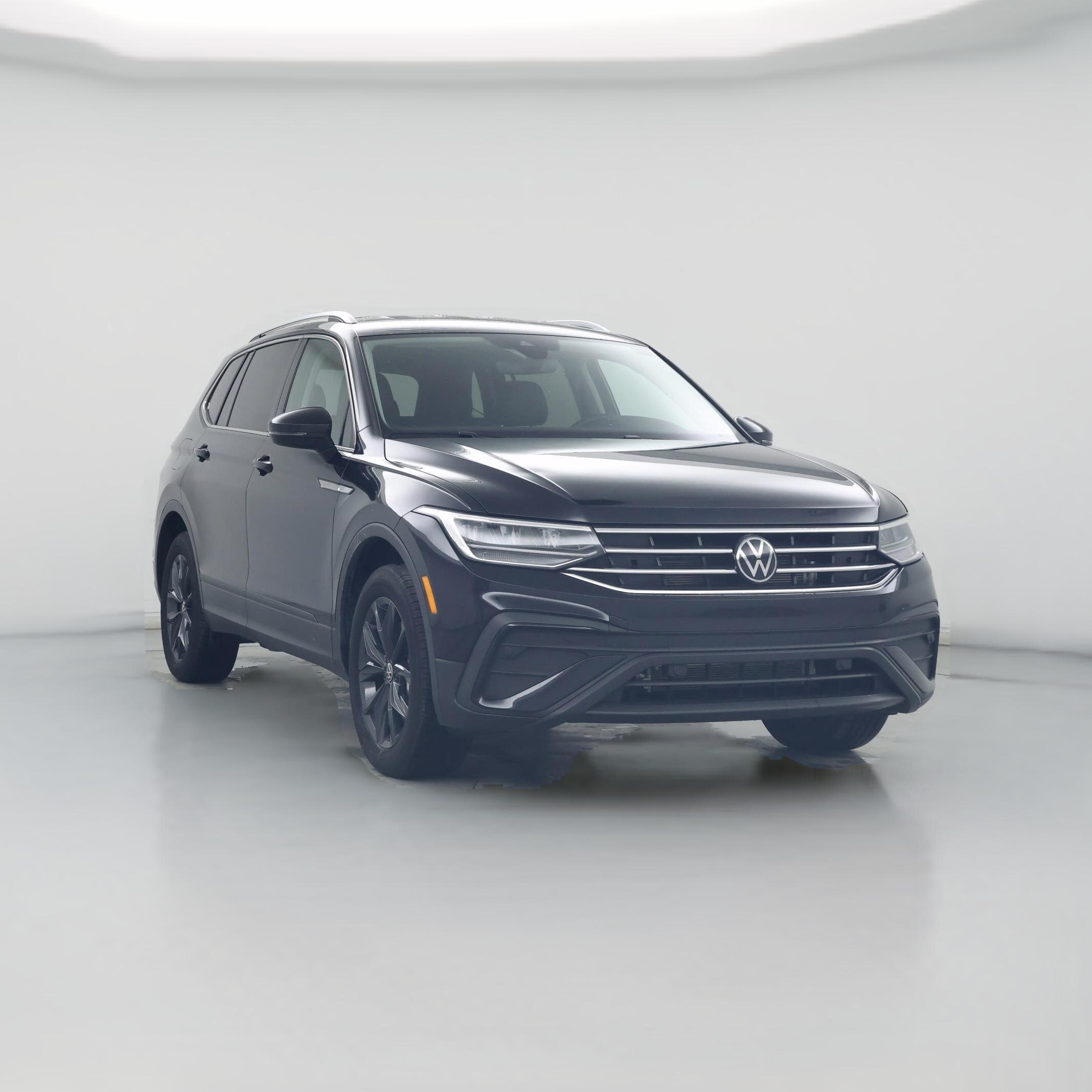 Thumbnail: 2024 Volkswagen Tiguan - 1