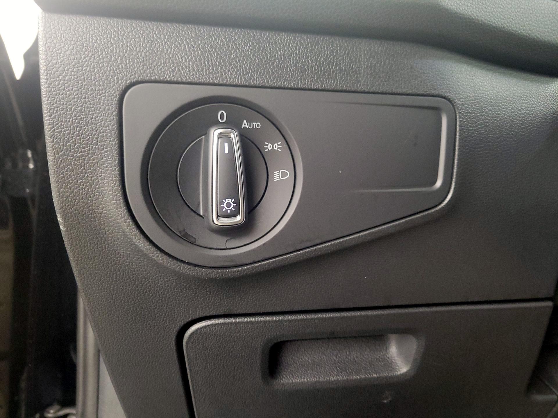 Thumbnail: 2024 Volkswagen Tiguan - 13