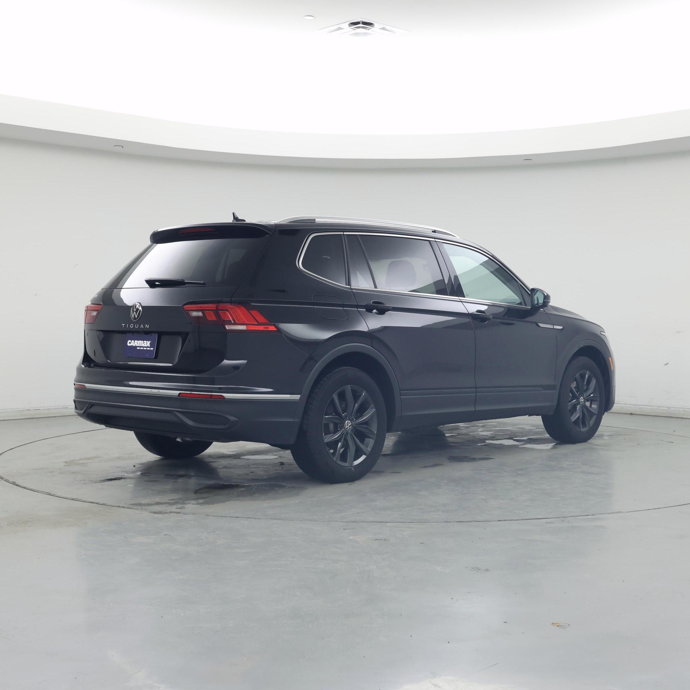 Thumbnail: 2024 Volkswagen Tiguan - 8