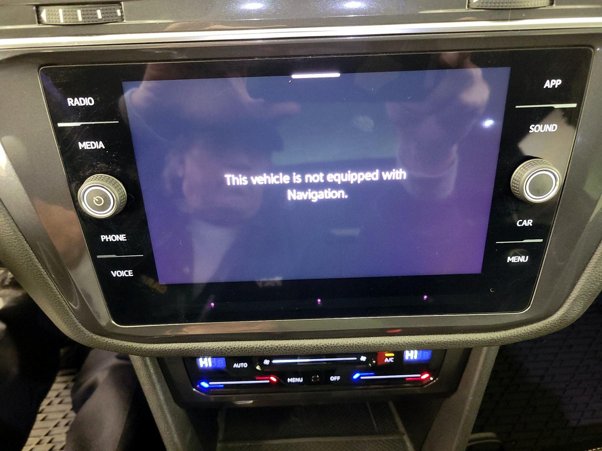 Thumbnail: 2023 Volkswagen Tiguan - 14