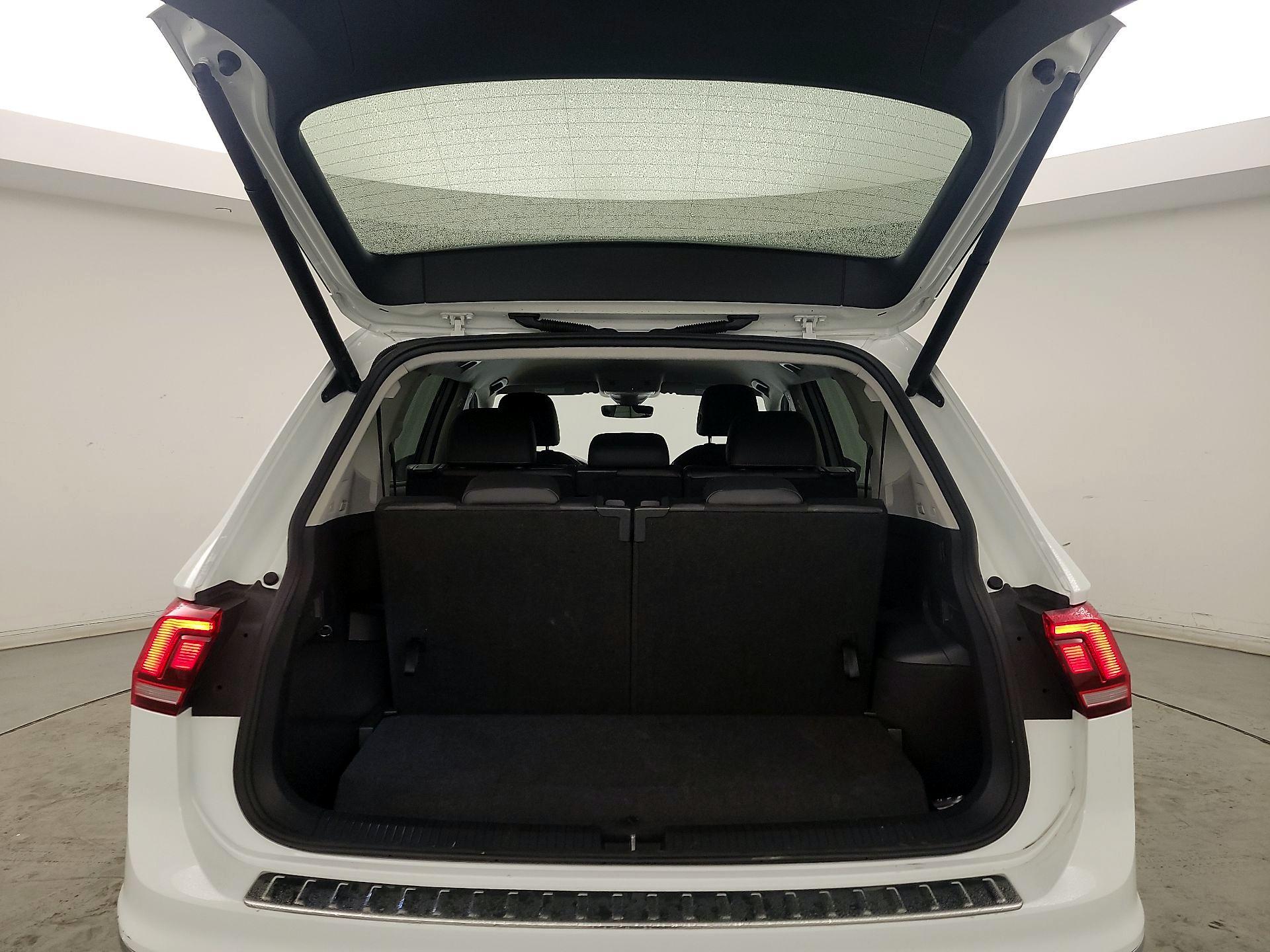 Thumbnail: 2024 Volkswagen Tiguan - 20