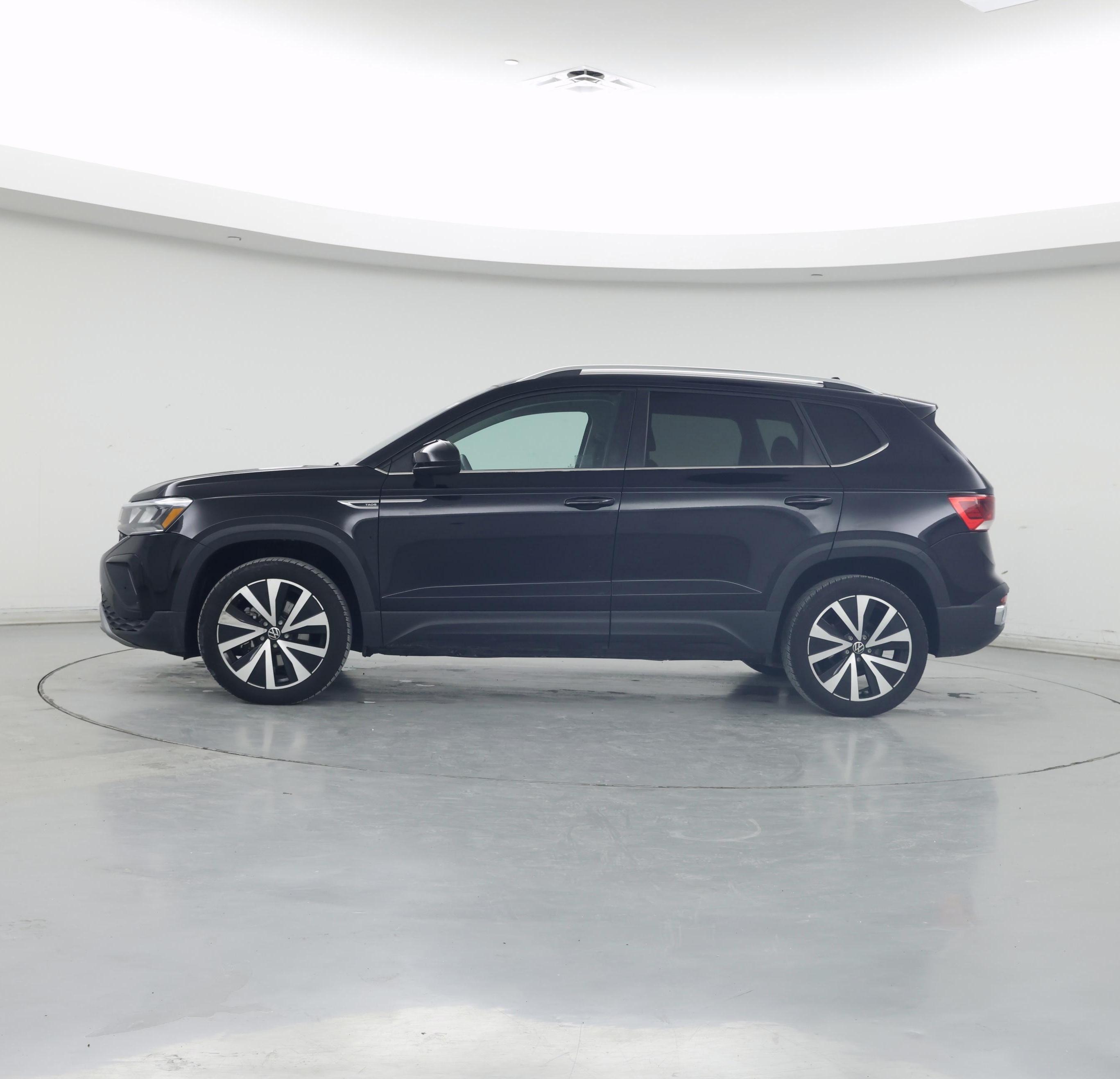 Thumbnail: 2024 Volkswagen Taos - 3