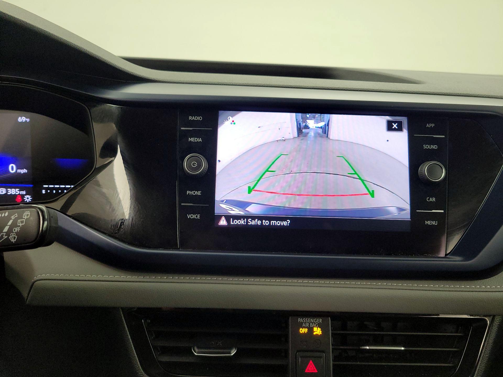 Thumbnail: 2024 Volkswagen Taos - 14