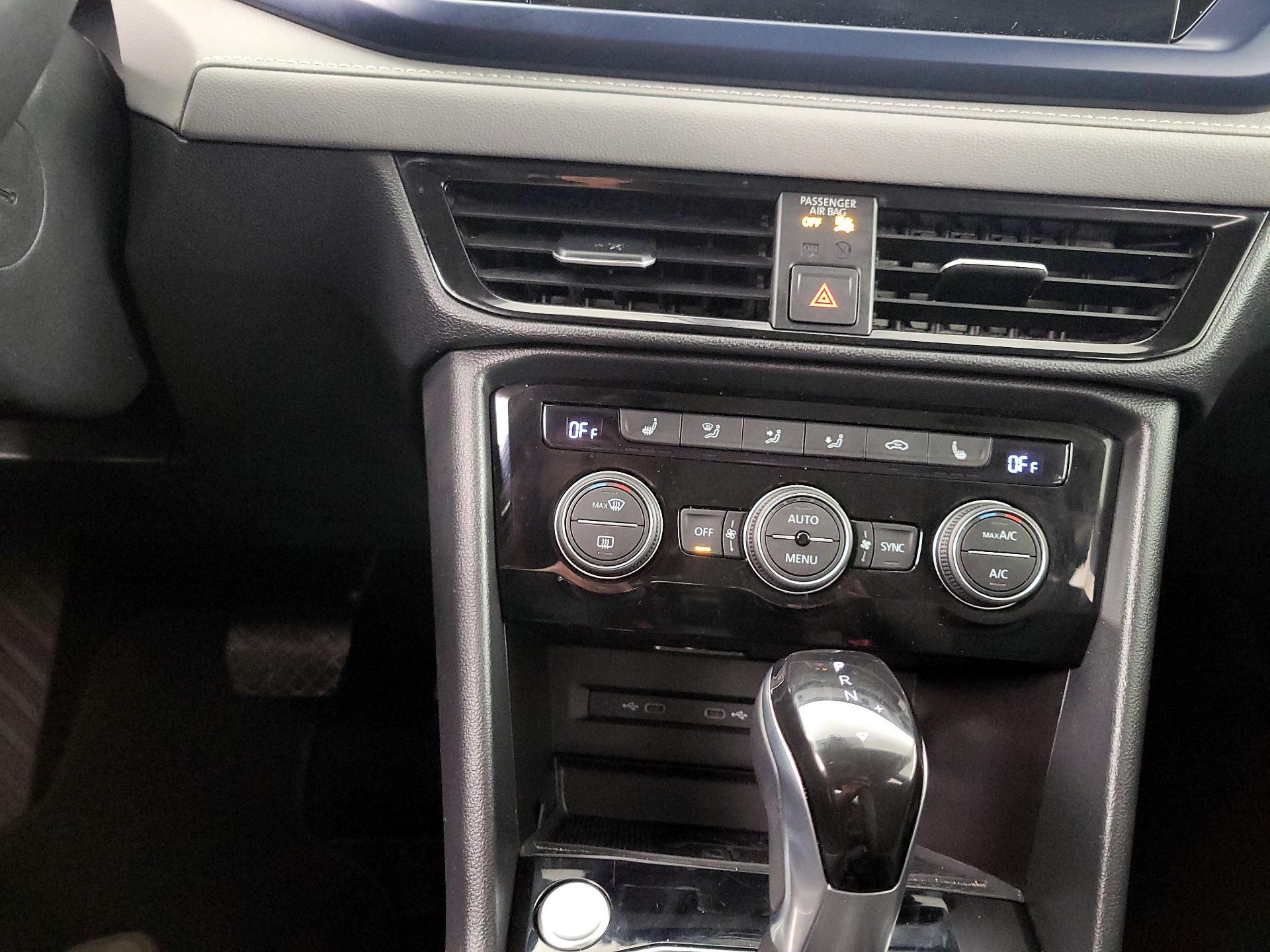 Thumbnail: 2024 Volkswagen Taos - 16