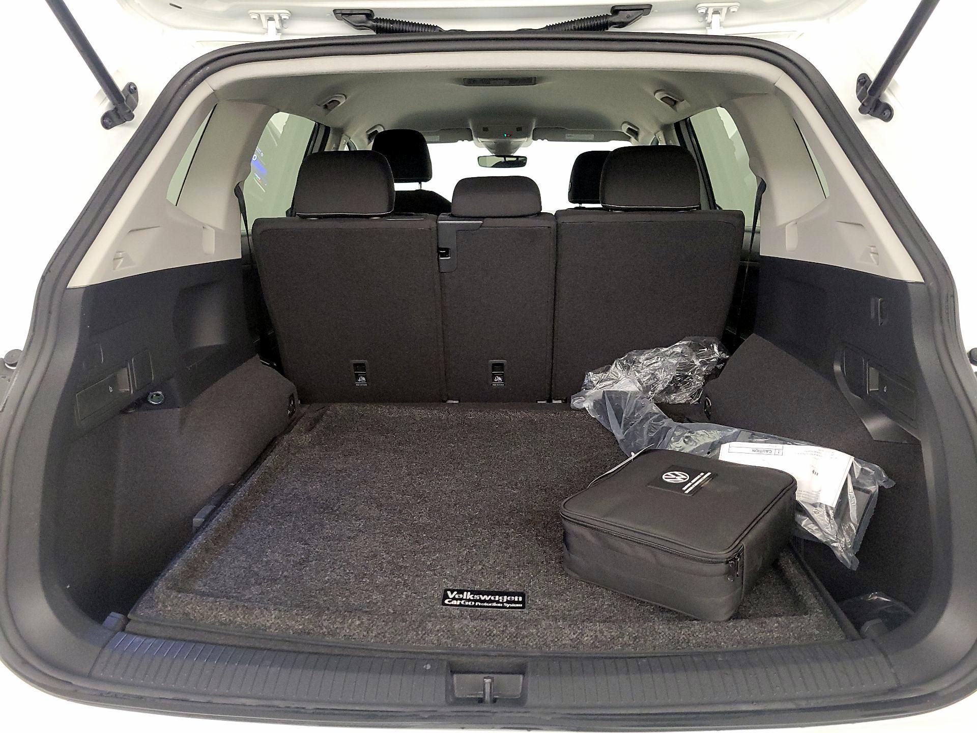 Thumbnail: 2023 Volkswagen Tiguan - 20