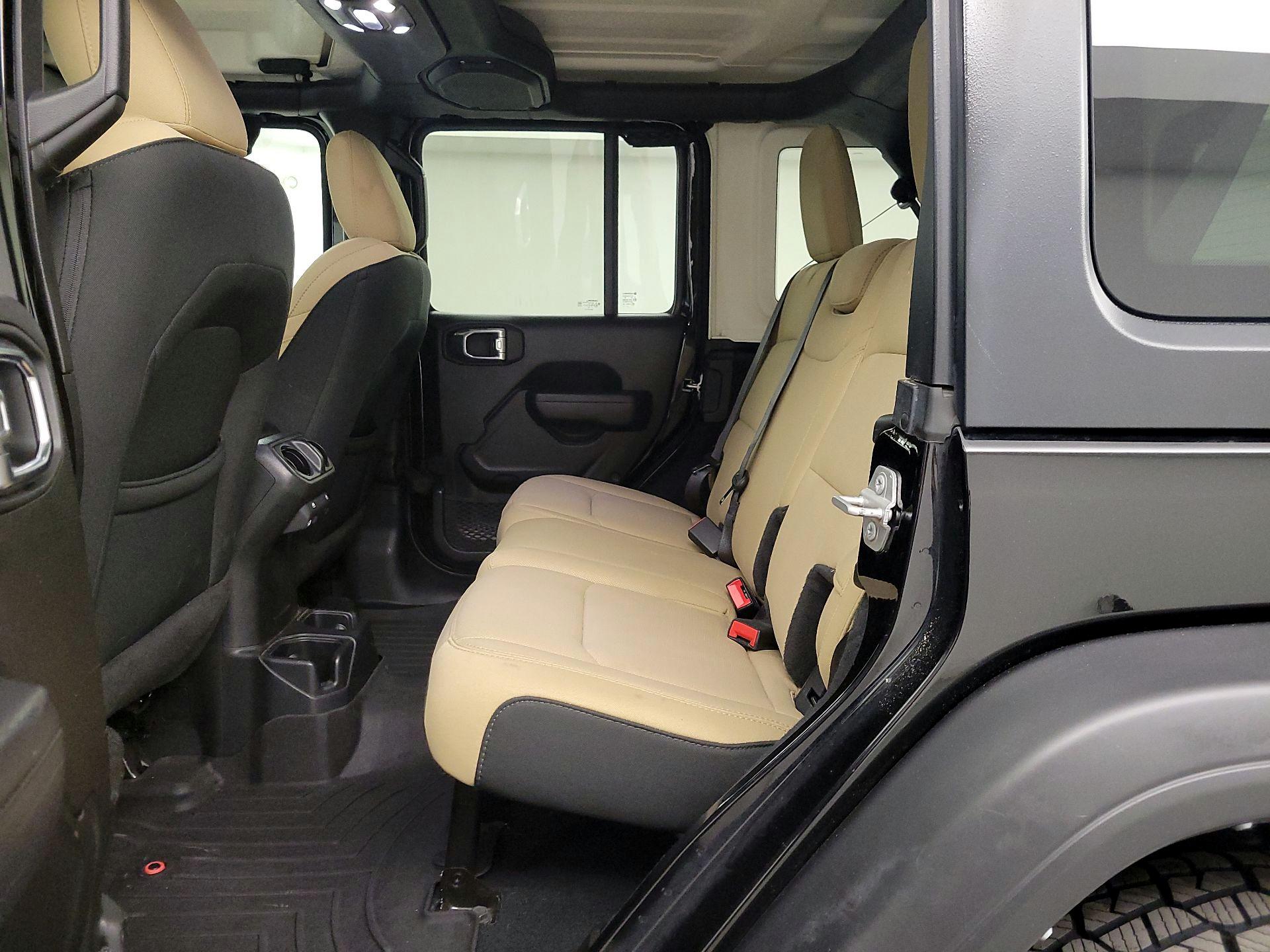 Thumbnail: 2022 Jeep Wrangler - 20