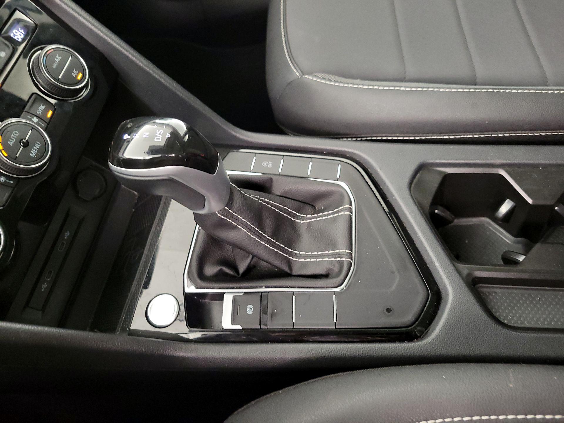 Thumbnail: 2024 Volkswagen Taos - 17