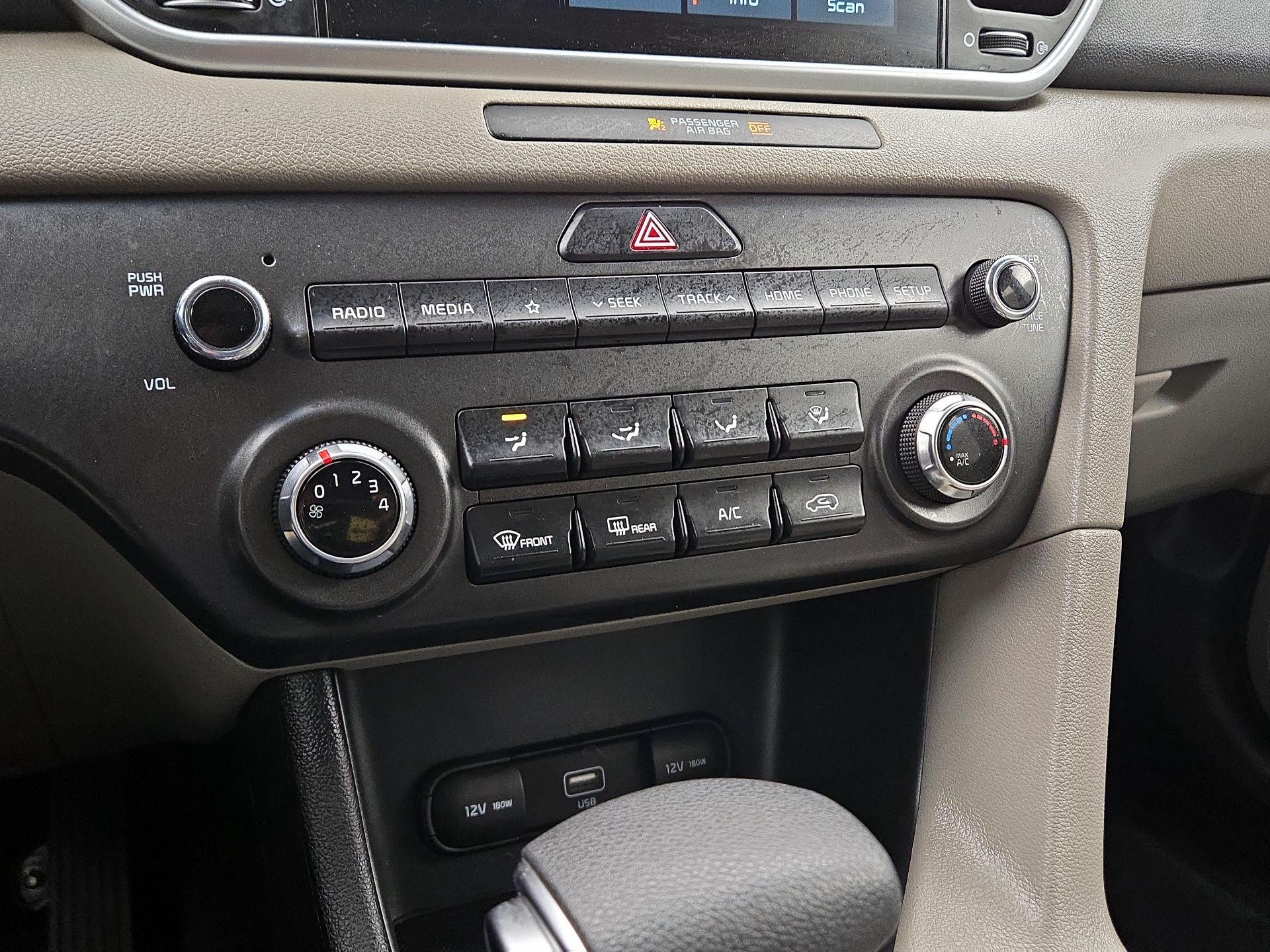 Thumbnail: 2021 Kia Sportage - 16