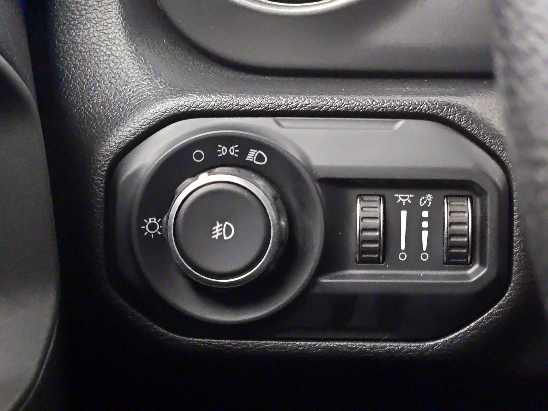 Thumbnail: 2022 Jeep Wrangler - 13