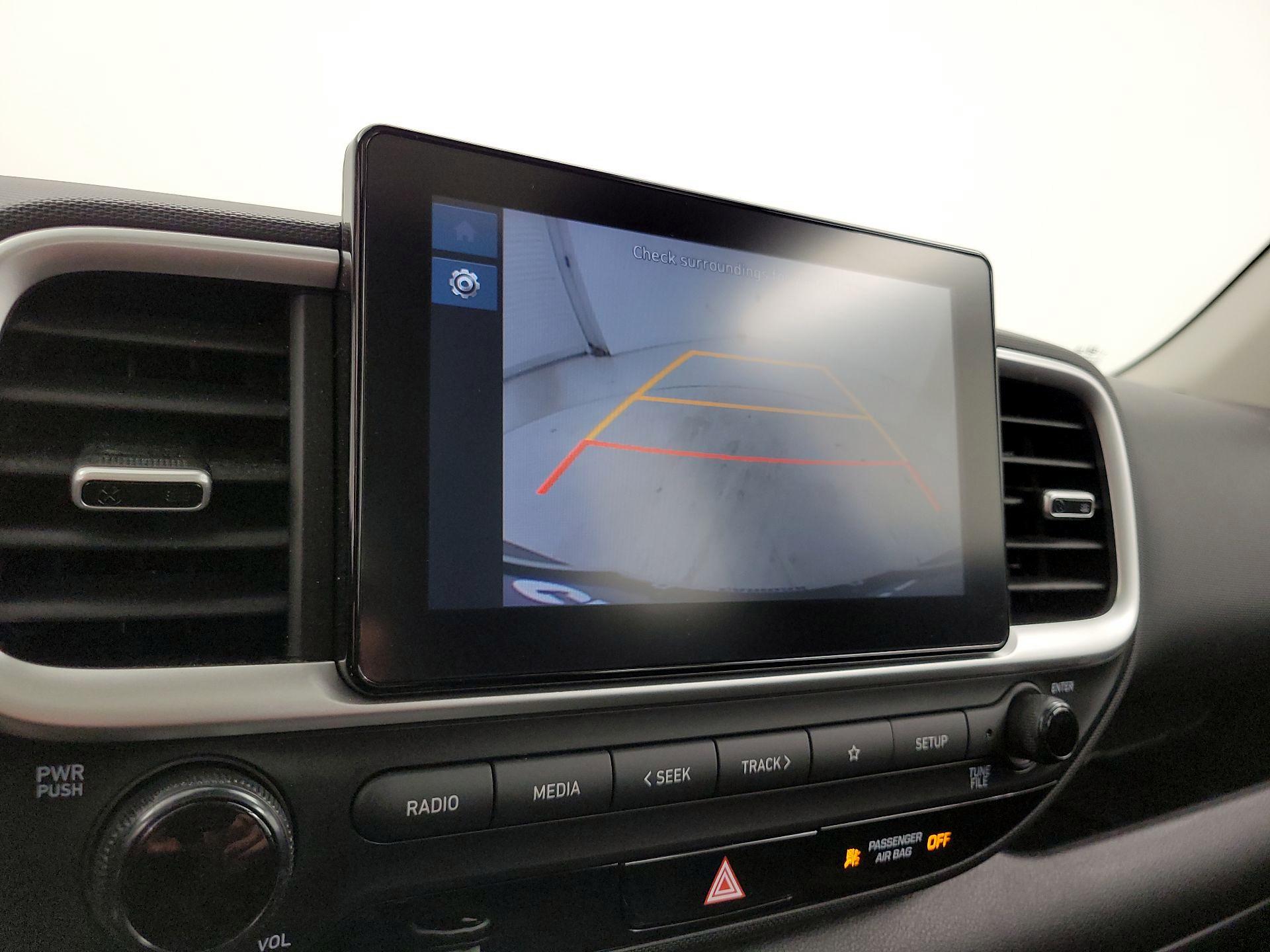 Thumbnail: 2023 Hyundai Venue - 14