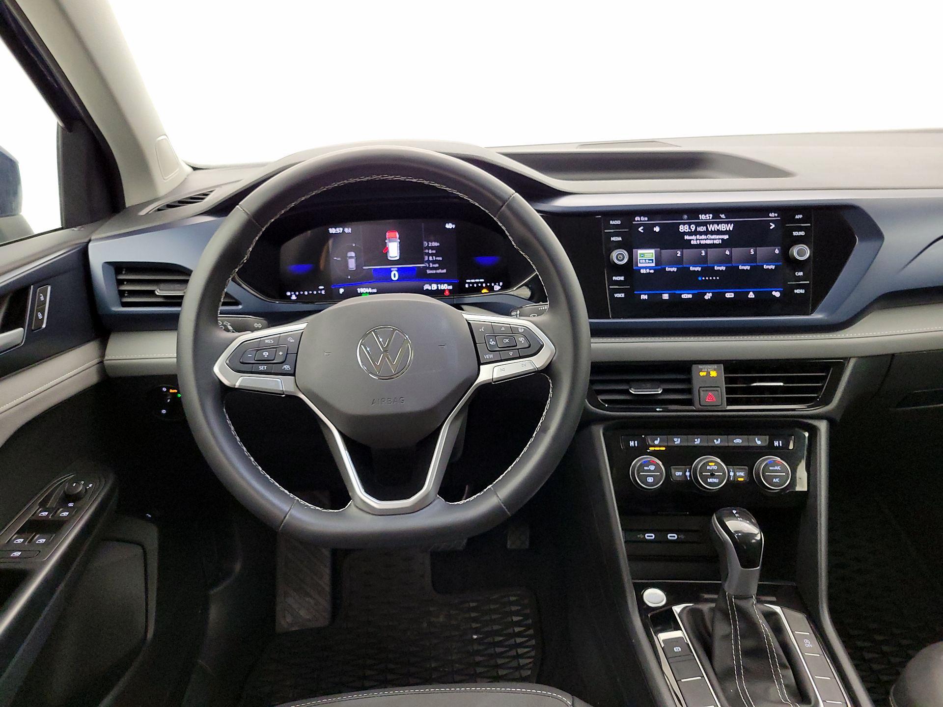 Thumbnail: 2024 Volkswagen Taos - 10