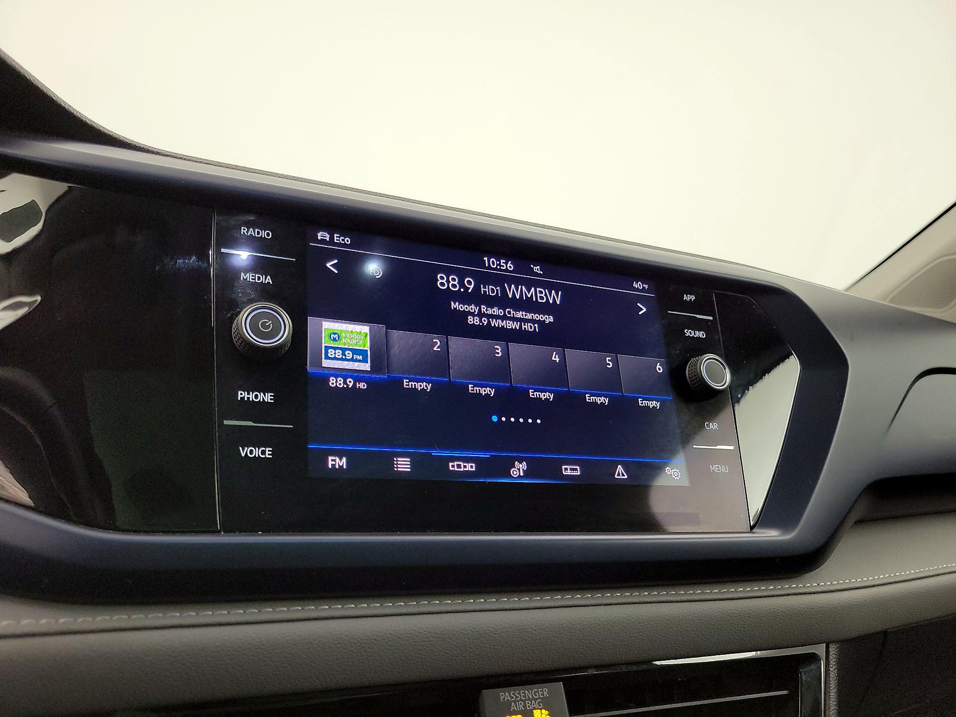 Thumbnail: 2024 Volkswagen Taos - 15